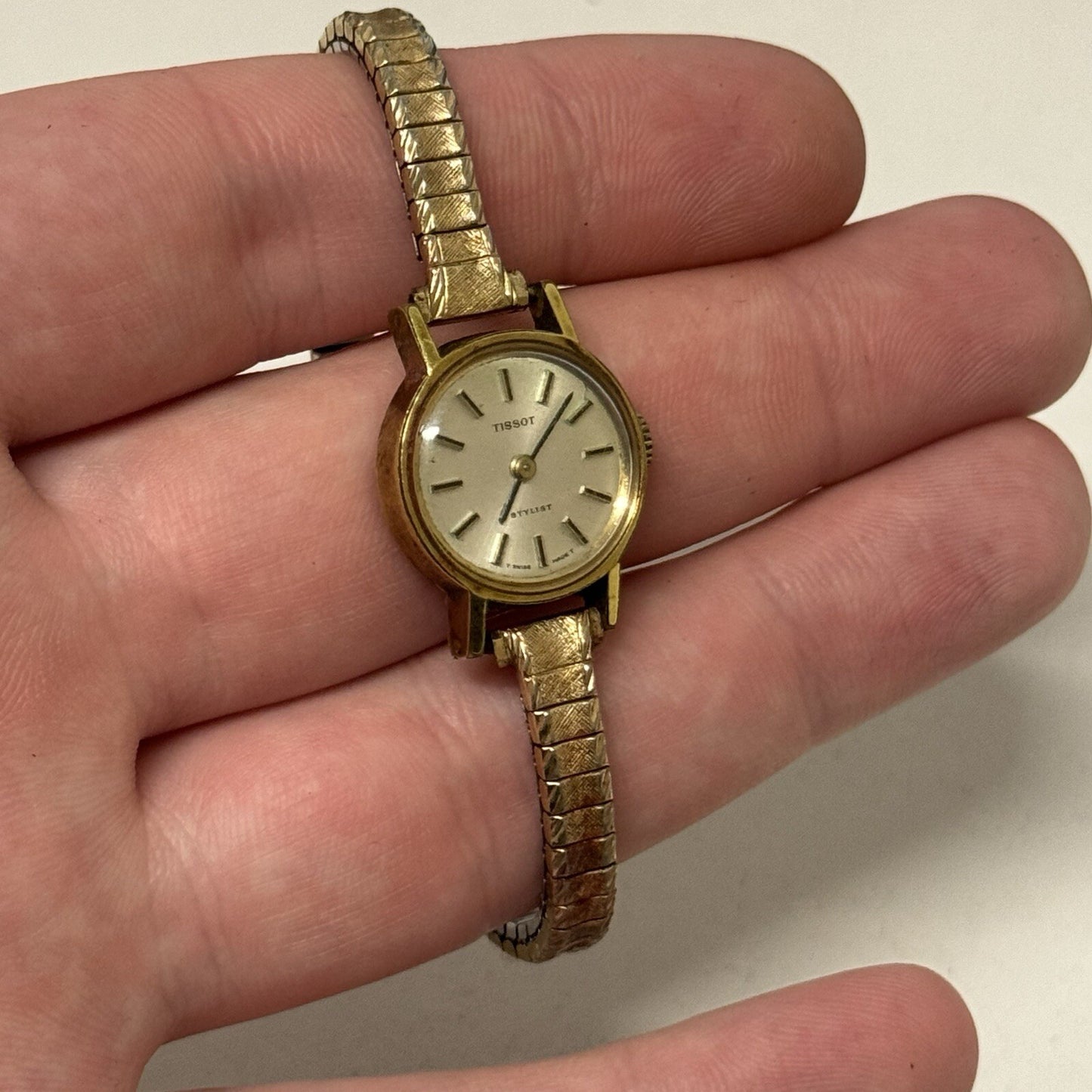 18mm Vintage Ladies Tissot Stylist Swiss Gold Tone Expandable Watch TO RESTORE