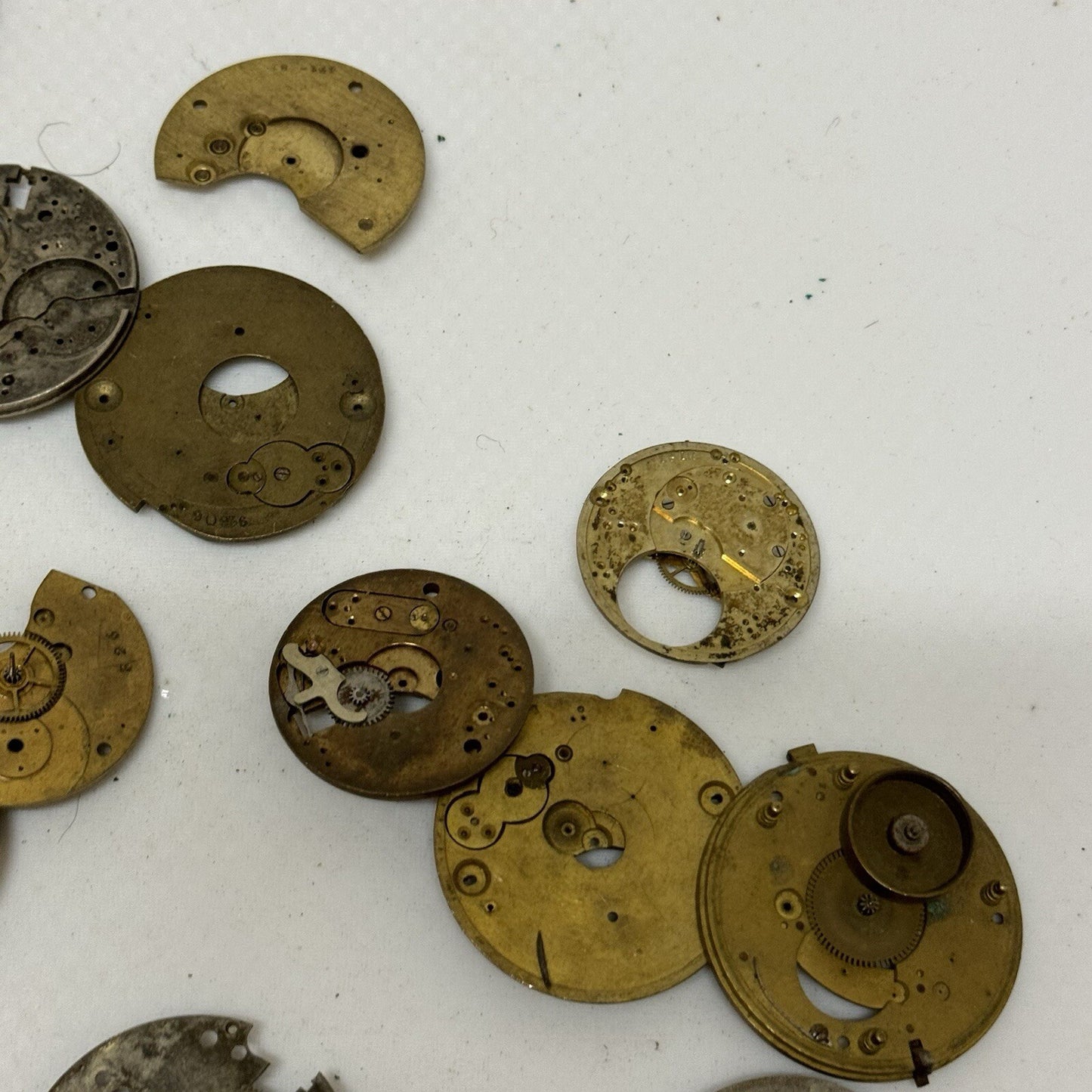 390 Grams Mixed Partial Pocket Watch Movements Watchmakers Job Lot Spares Parts