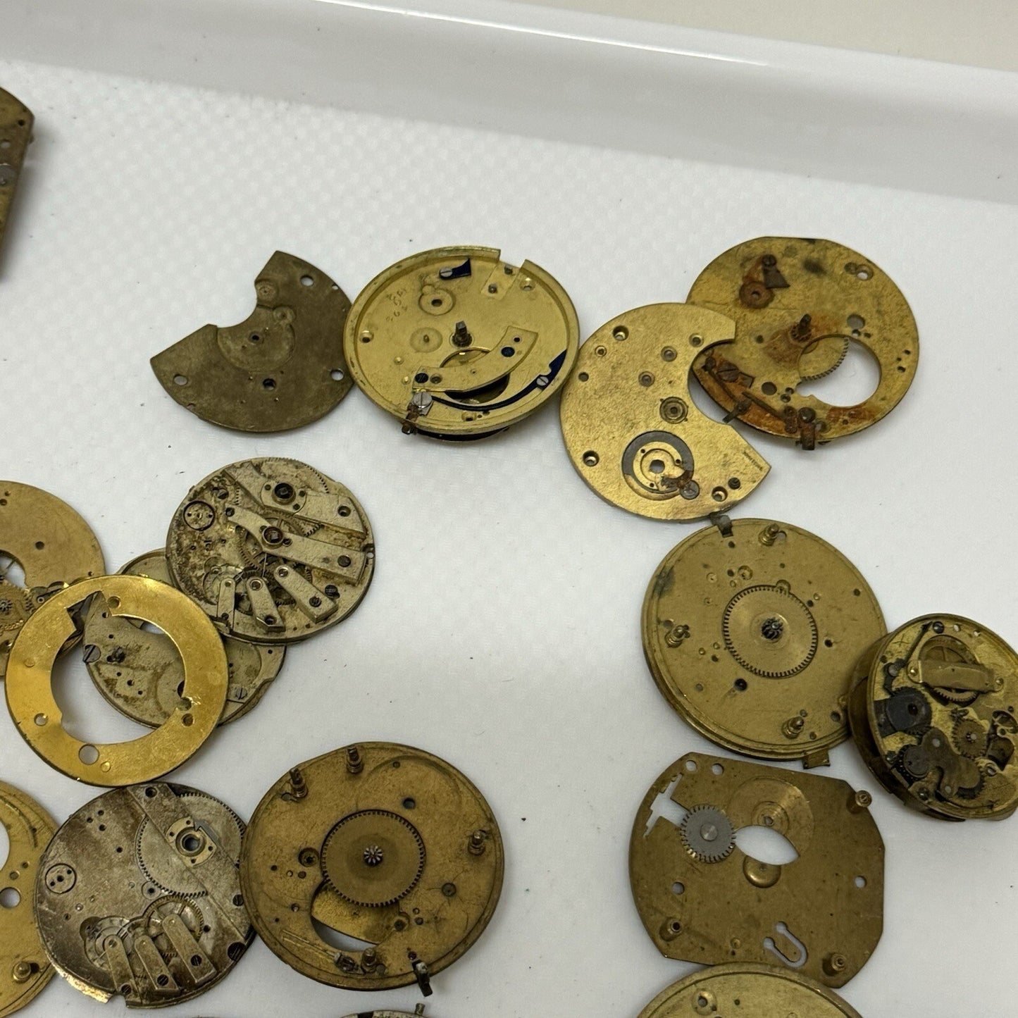 510 Grams Mixed Partial Pocket Watch Movements Watchmakers Job Lot Spares Parts