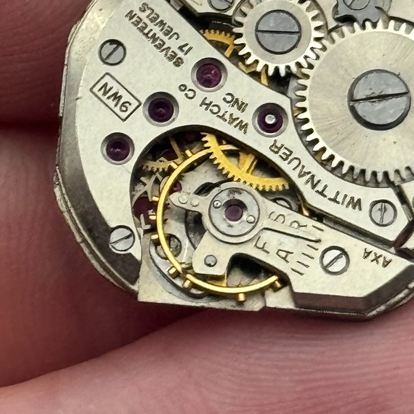 18.5mm Wittnauer 9WN Manual Wind 17 Jewels Swiss Watch Movement PARTS SPARES
