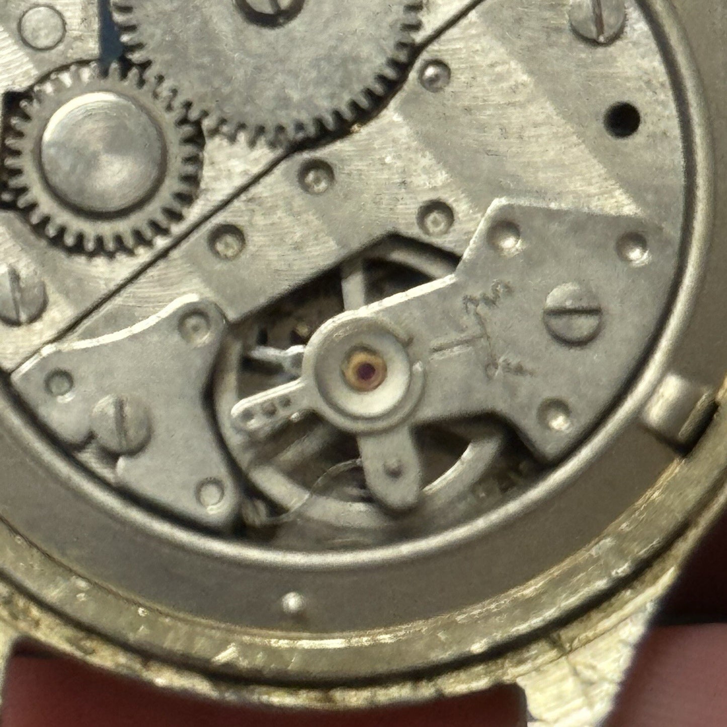 33mm Gents Vintage Ingersoll 5 Jewels Shock Proof Wristwatch NON WORKING Spares