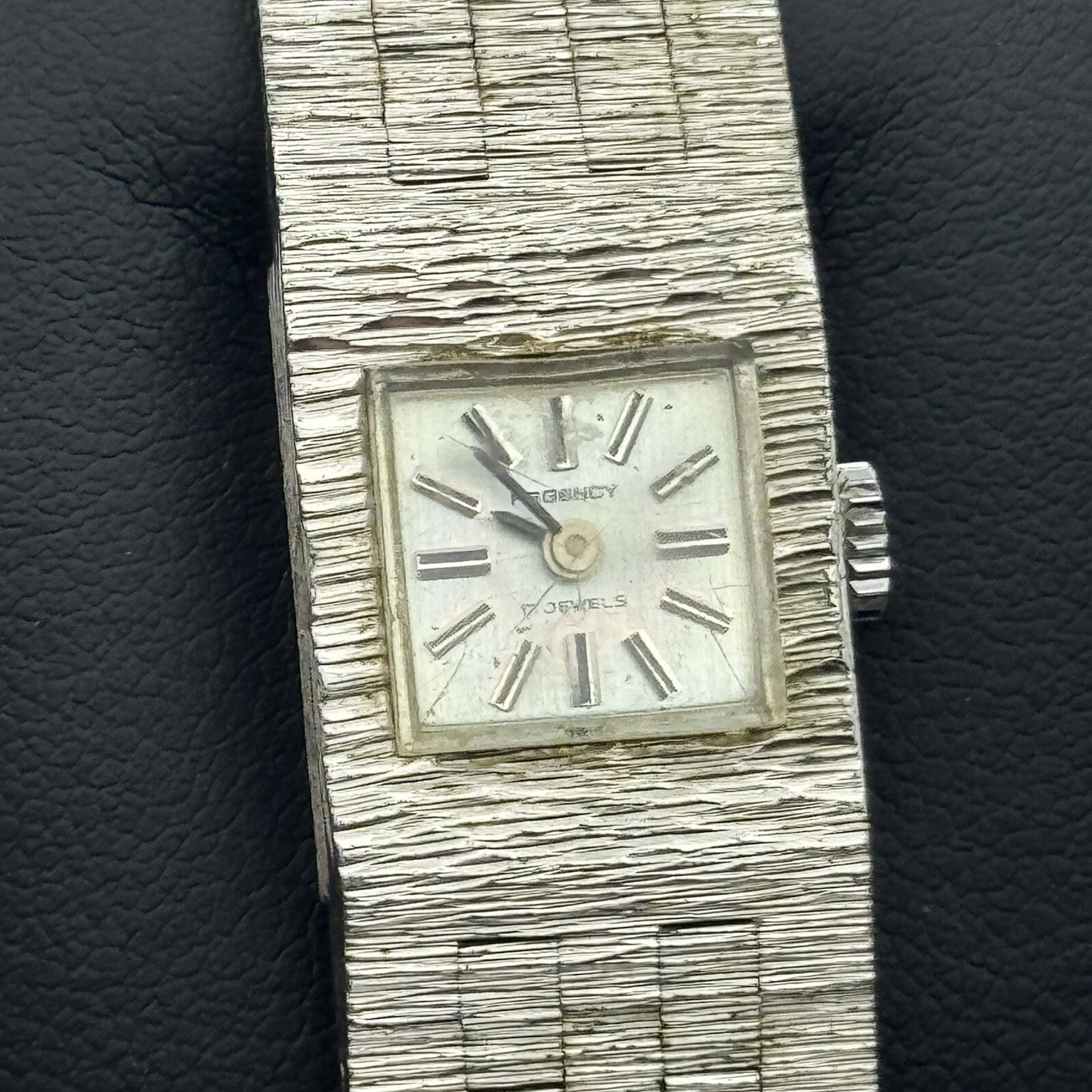 15mm WORKING Ladies Regency Silver Tone Bark Affect Manual Wind Vintage Watch