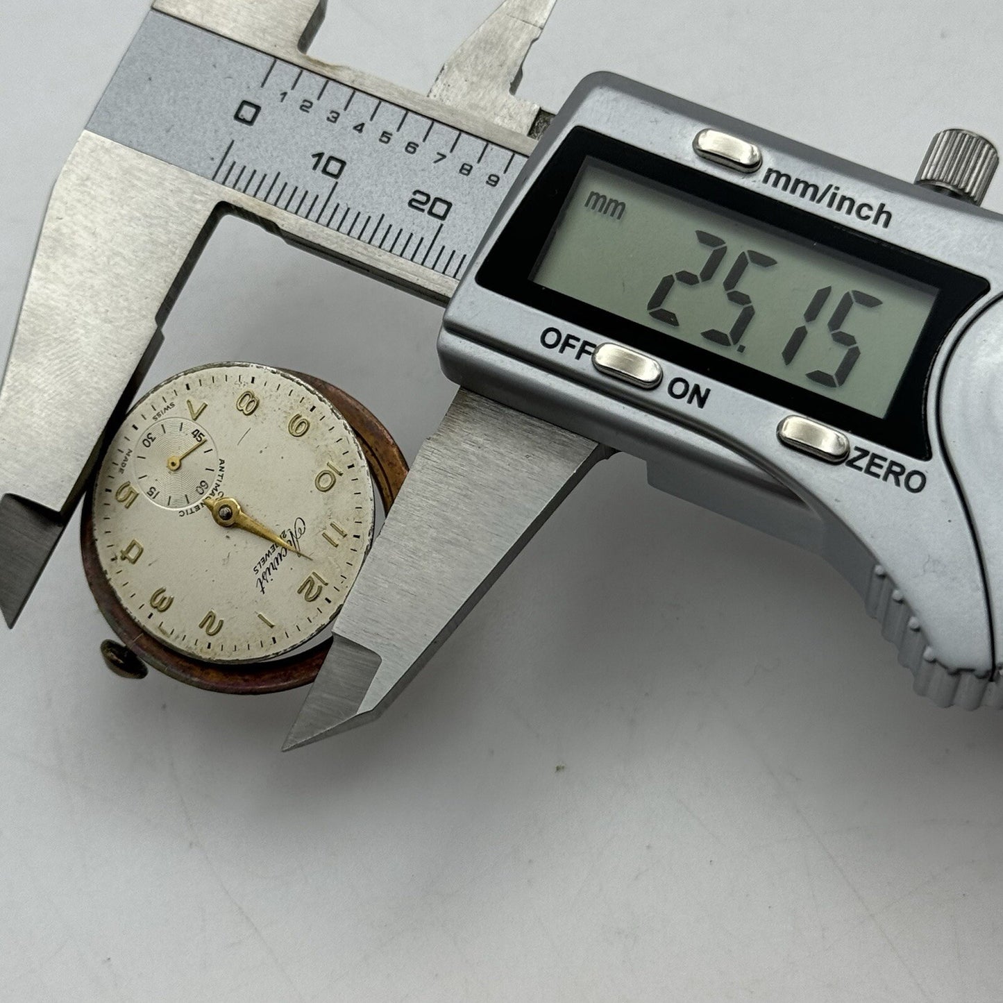 25.1mm Manual Wind AS 1002 984 Accurist Watch Movement Restoration Parts Repair