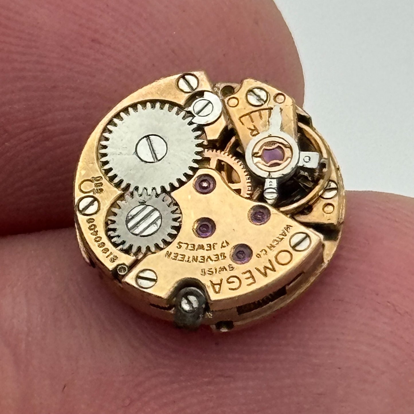 12.5mm Ladies Omega Cal 650 Manual Wind 17 Jewels Swiss Watch Movement PARTS