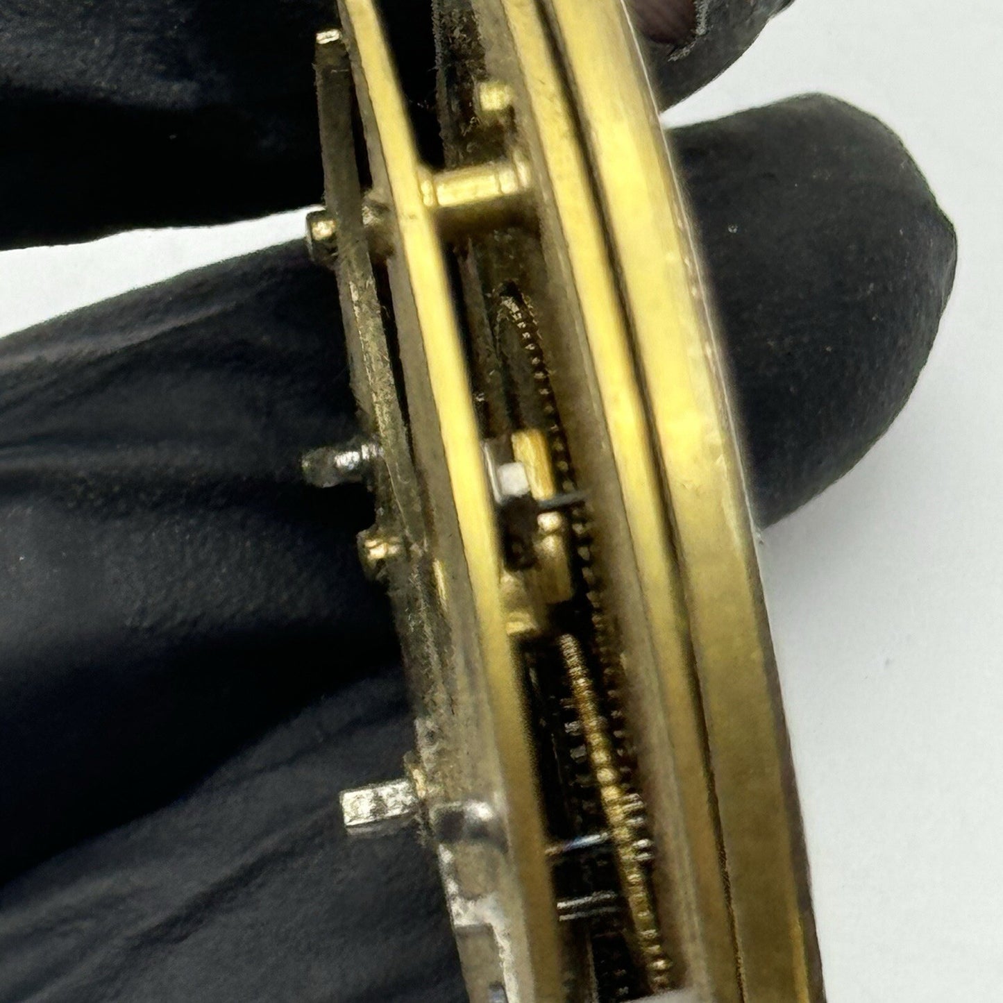 47.8mm Unidentified London Pocket Watch Movement Roman Numerals Dial FOR PARTS