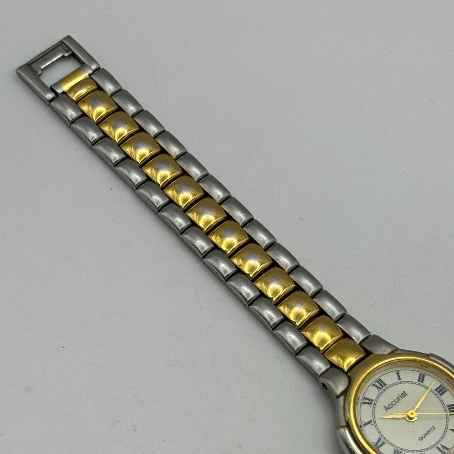 24mm Working Ladies Accurist 813000 Two Tone Vintage Quartz Watch Japan 7.3 Inch