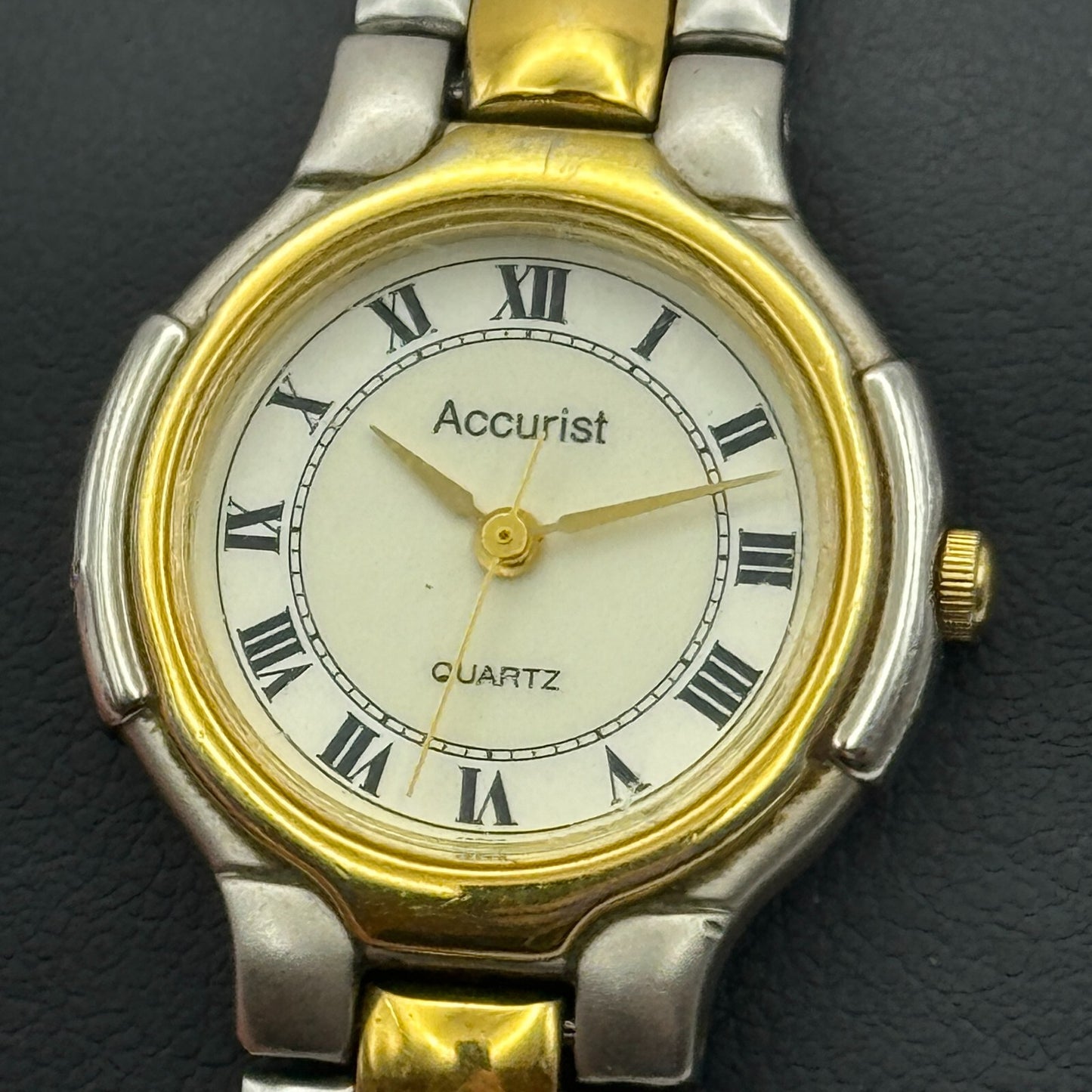 24mm Working Ladies Accurist 813000 Two Tone Vintage Quartz Watch Japan 7.3 Inch