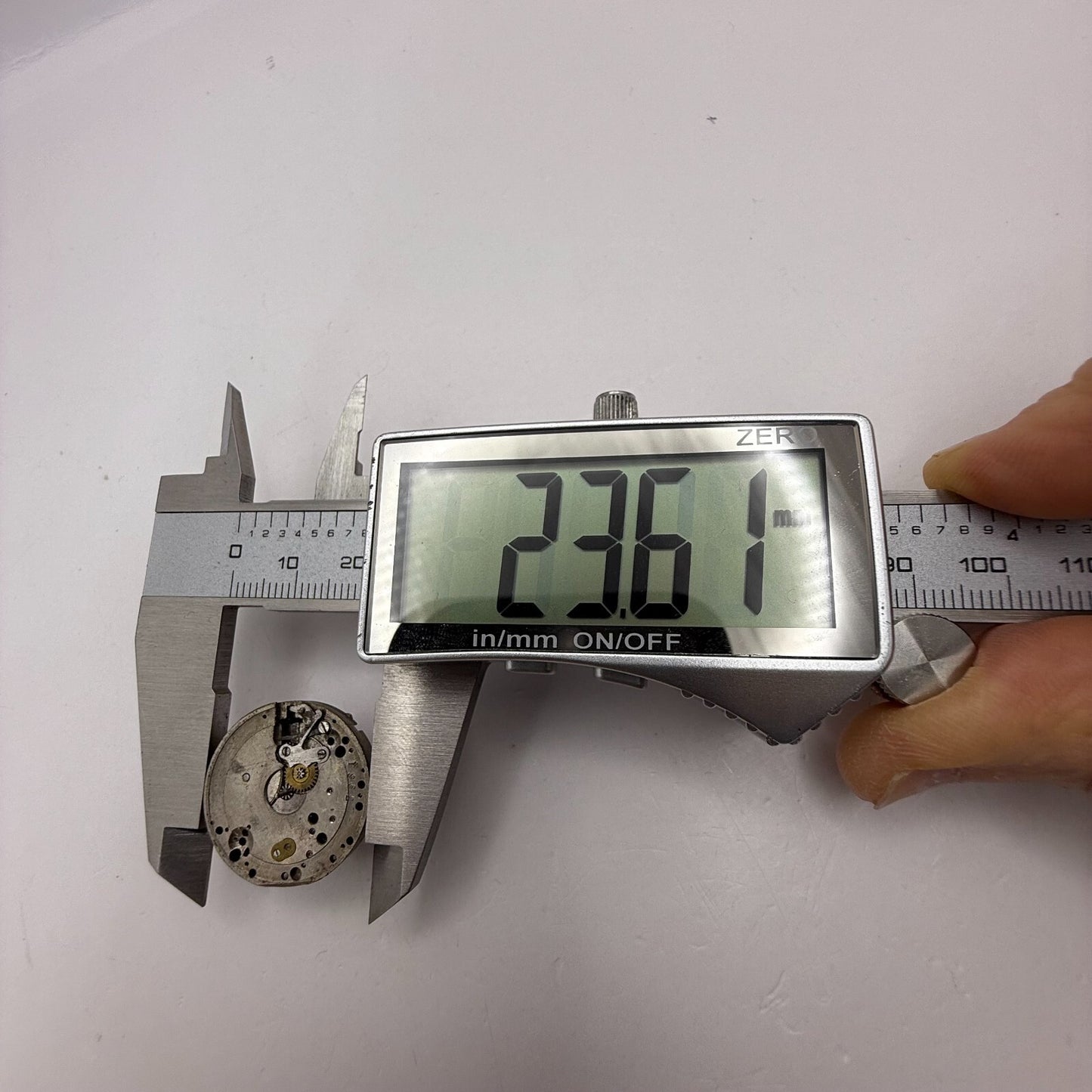 23.6mm Vintage R&S Rotheram & Sons Swiss Trench Watch Movement Manual Wind PARTS