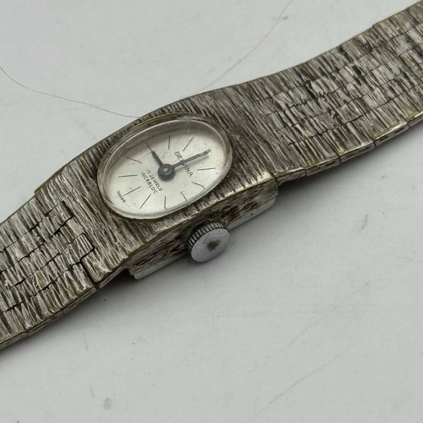 15mm Ladies Delvina Silver Tone Swiss Manual Wind Vintage Watch NON WORKING