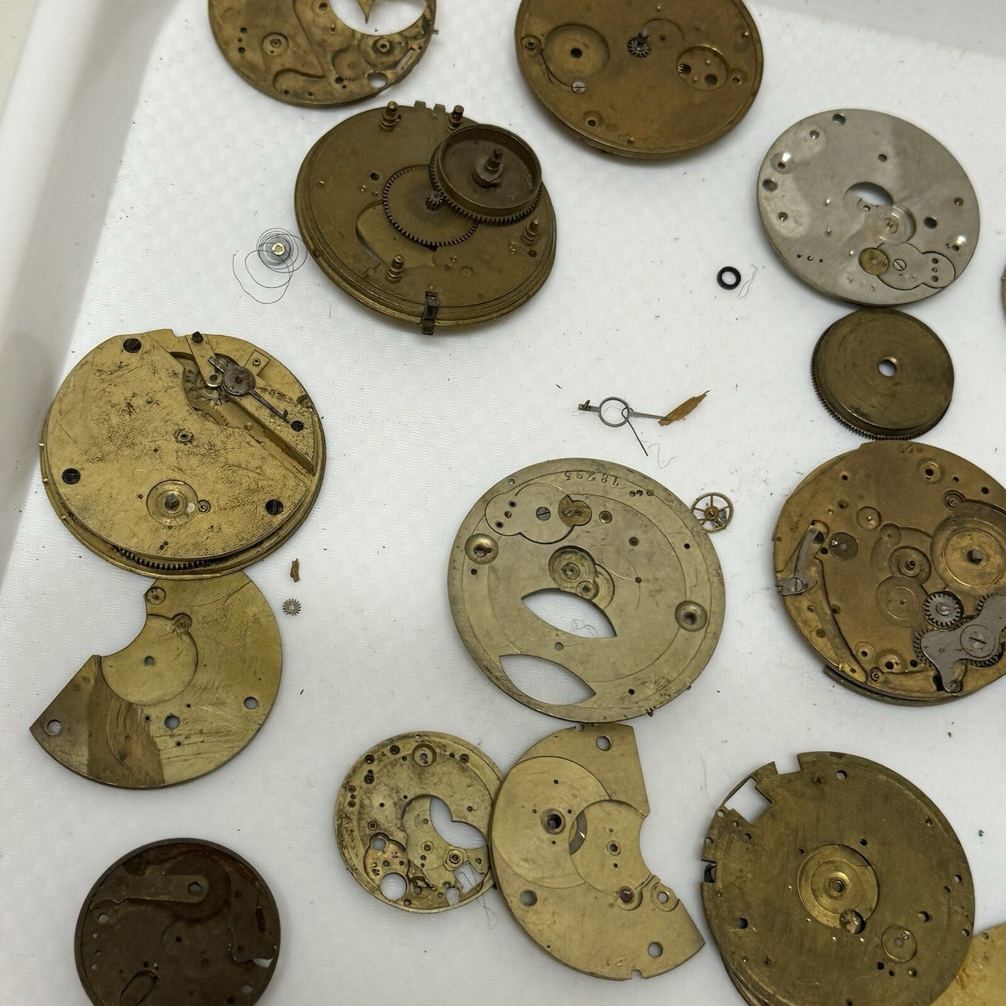 590 Grams Mixed Partial Pocket Watch Movements Watchmakers Job Lot Spares Parts