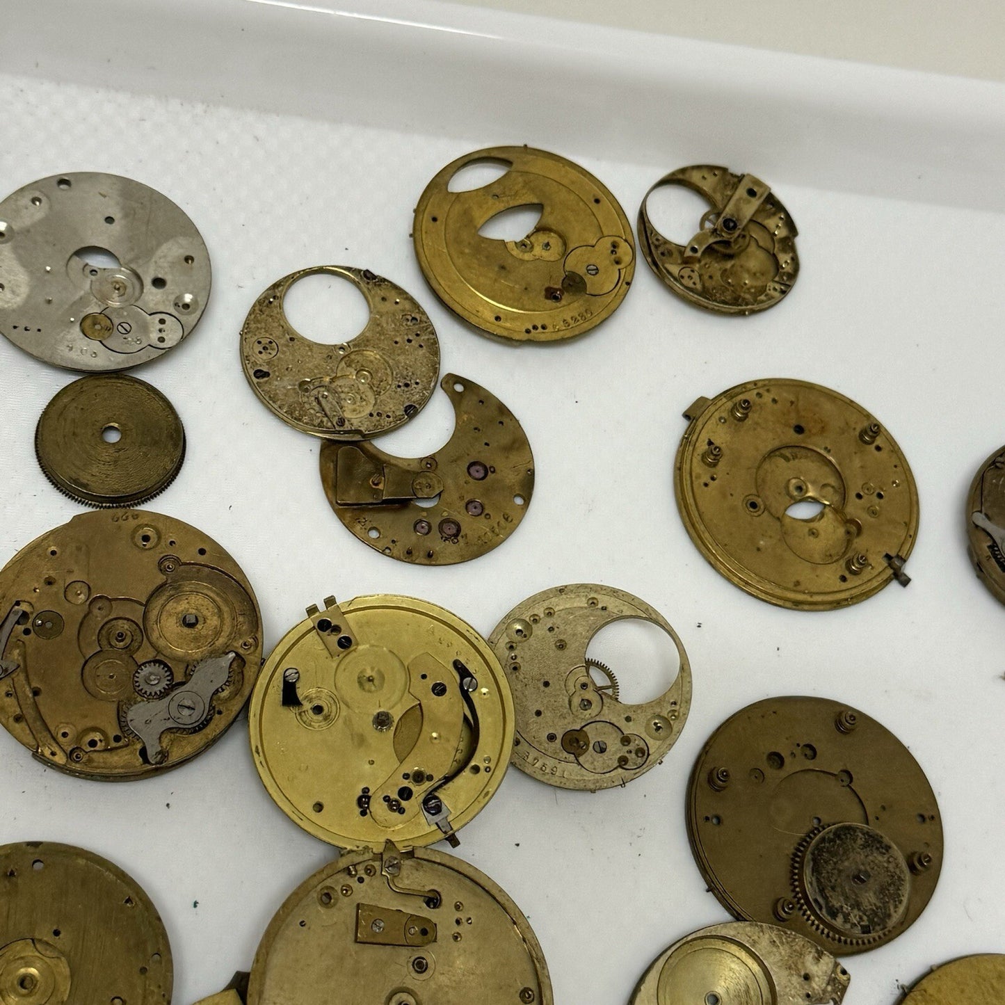 590 Grams Mixed Partial Pocket Watch Movements Watchmakers Job Lot Spares Parts