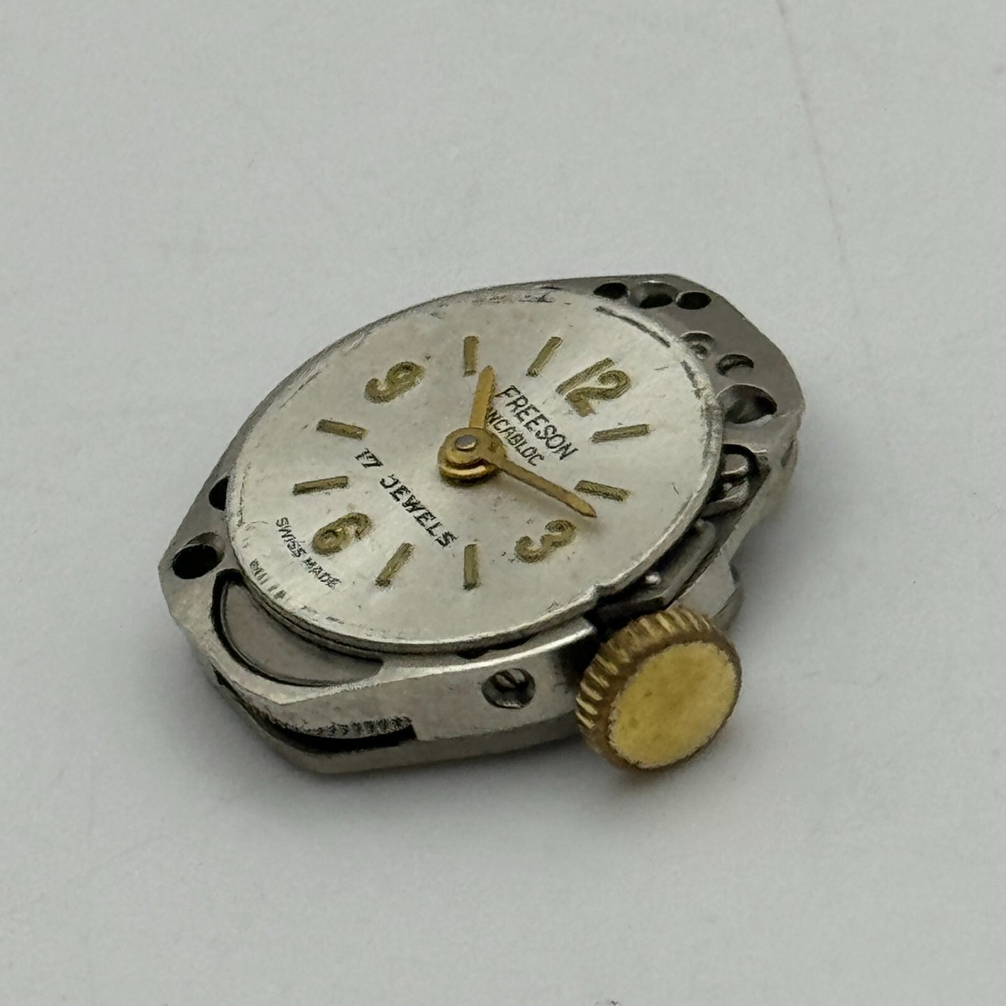 15mm Ladies FHF ST 69 Swiss 17 Jewels Manual Wind Watch Movement Vintage PARTS