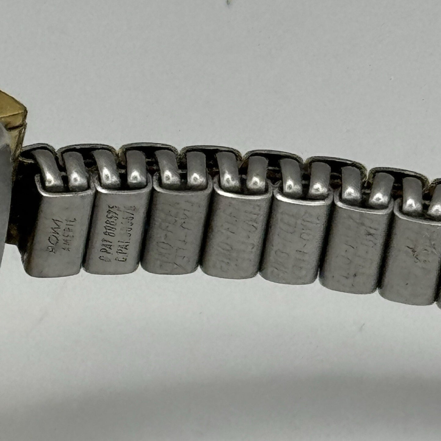 21mm WORKING Vintage Avia Art Deco Expandable Strap Ladies Cocktail Wristwatch
