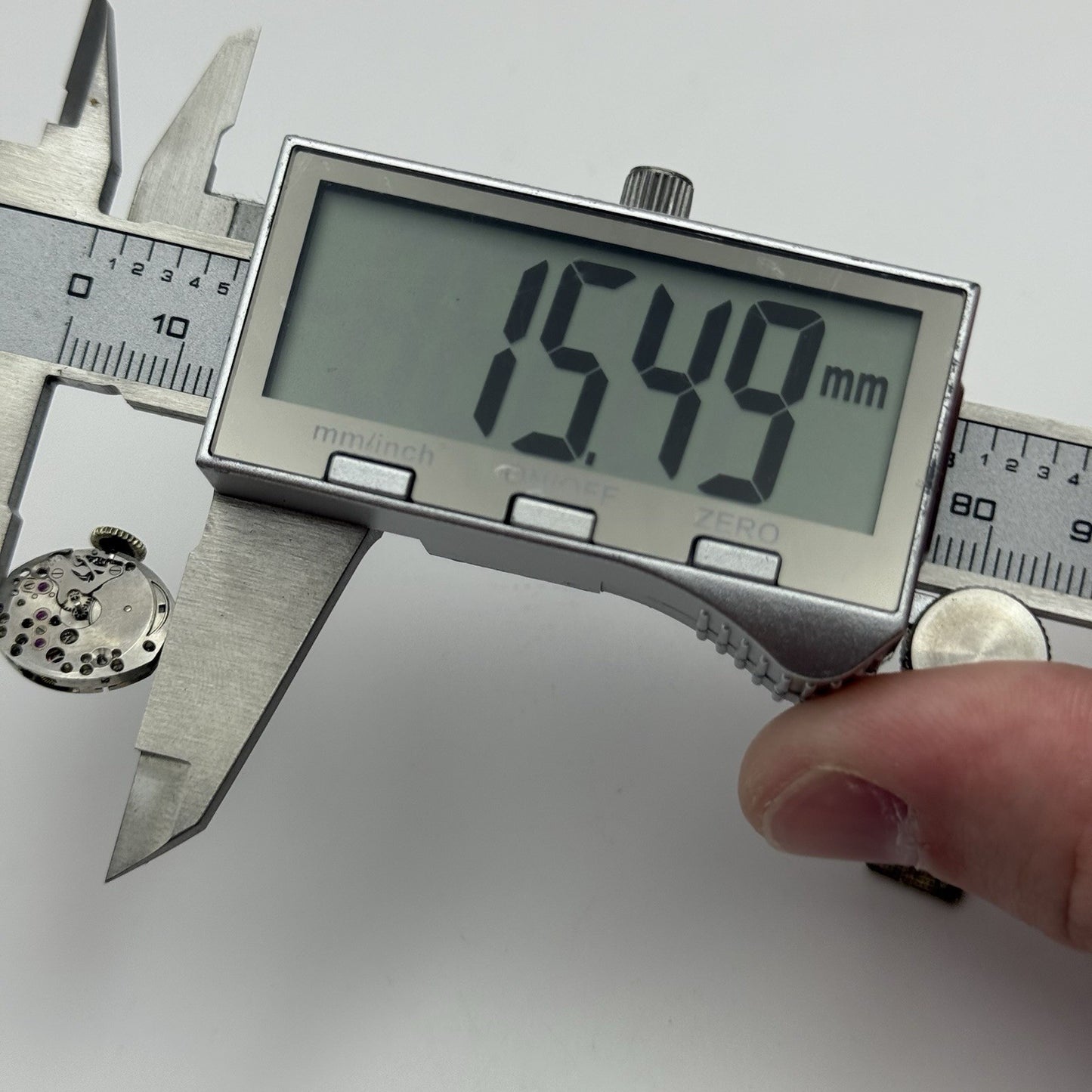 13mm Vintage Ladies Bulova 5AD Manual Wind Swiss Watch Movement PARTS REPAIR