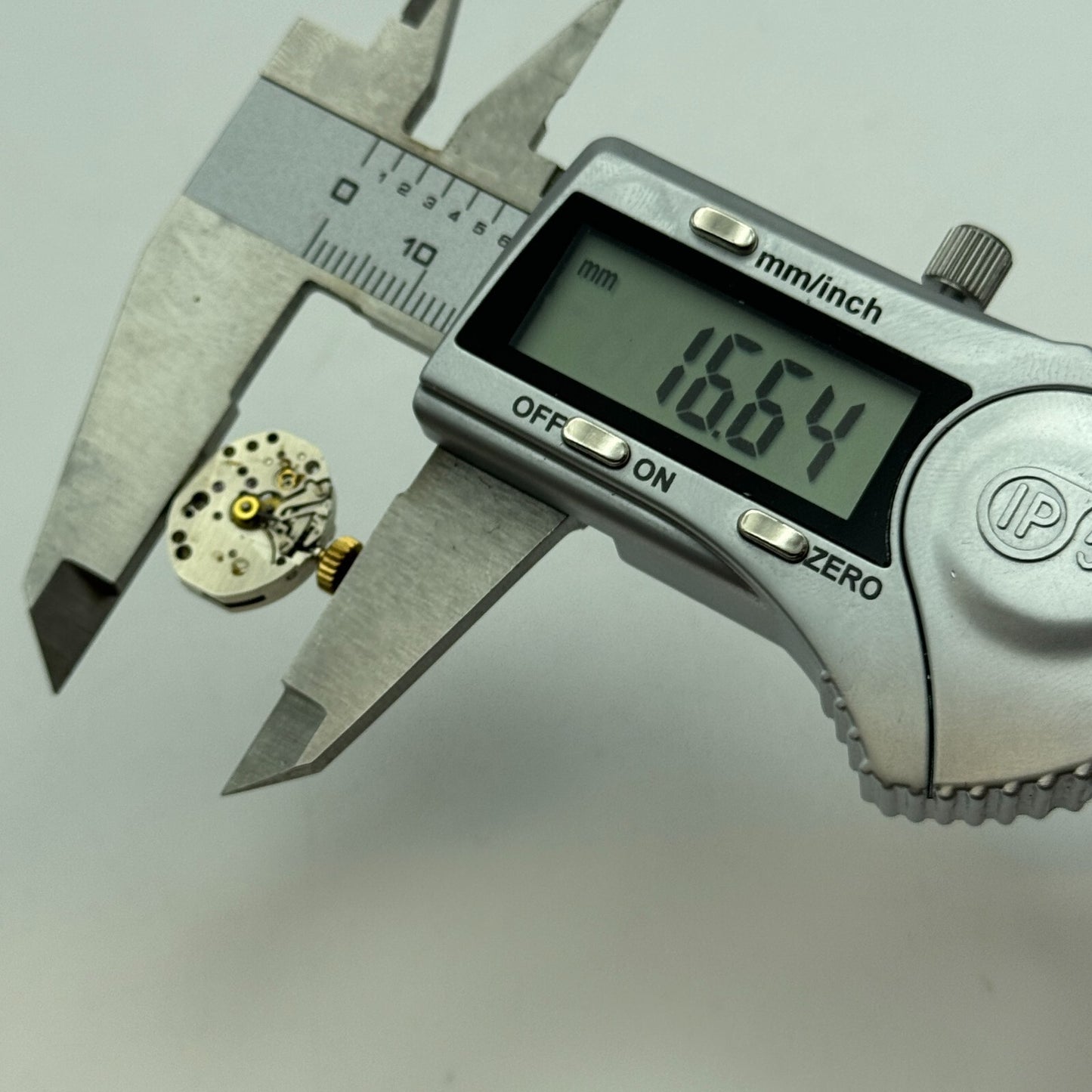 12.9mm Ladies Glashutte GUB 09-20 Manual Wind Watch Movement Swiss Vintage PARTS