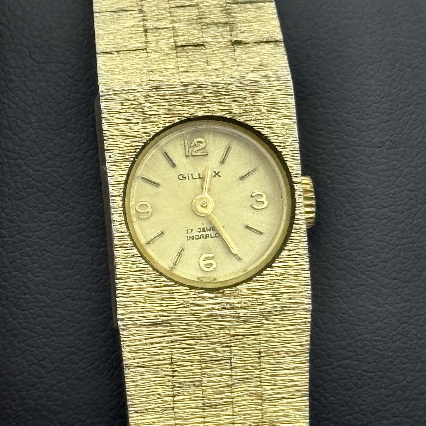 16mm WORKING Ladies Gillex Swiss Gold Tone Bark Affect Manual Wind Vintage Watch