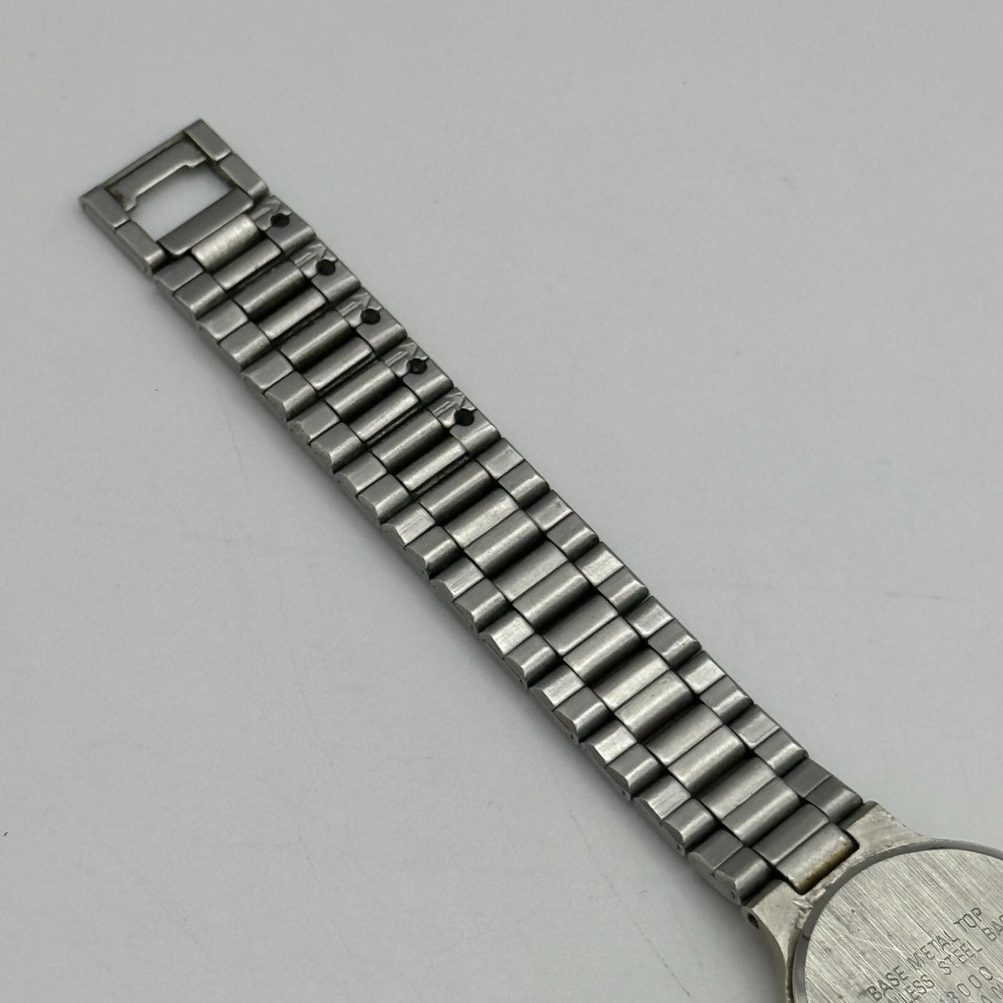 24mm Working Ladies Accurist 813000 Two Tone Vintage Quartz Watch Japan 7.3 Inch