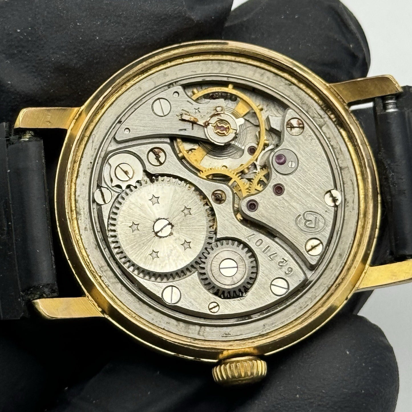 34mm Manual Wind Wostok USSR Date Dial Watch FOR PARTS