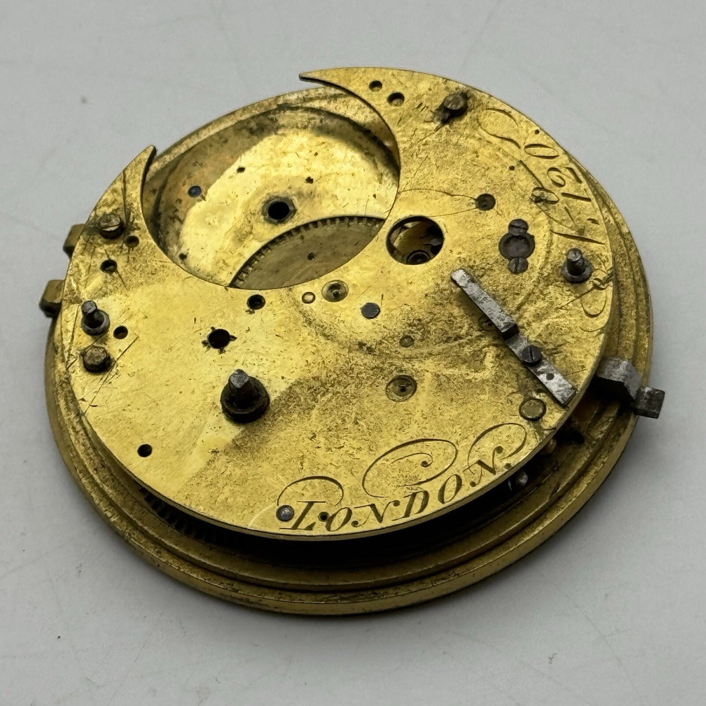 47.8mm Unidentified London Pocket Watch Movement Roman Numerals Dial FOR PARTS