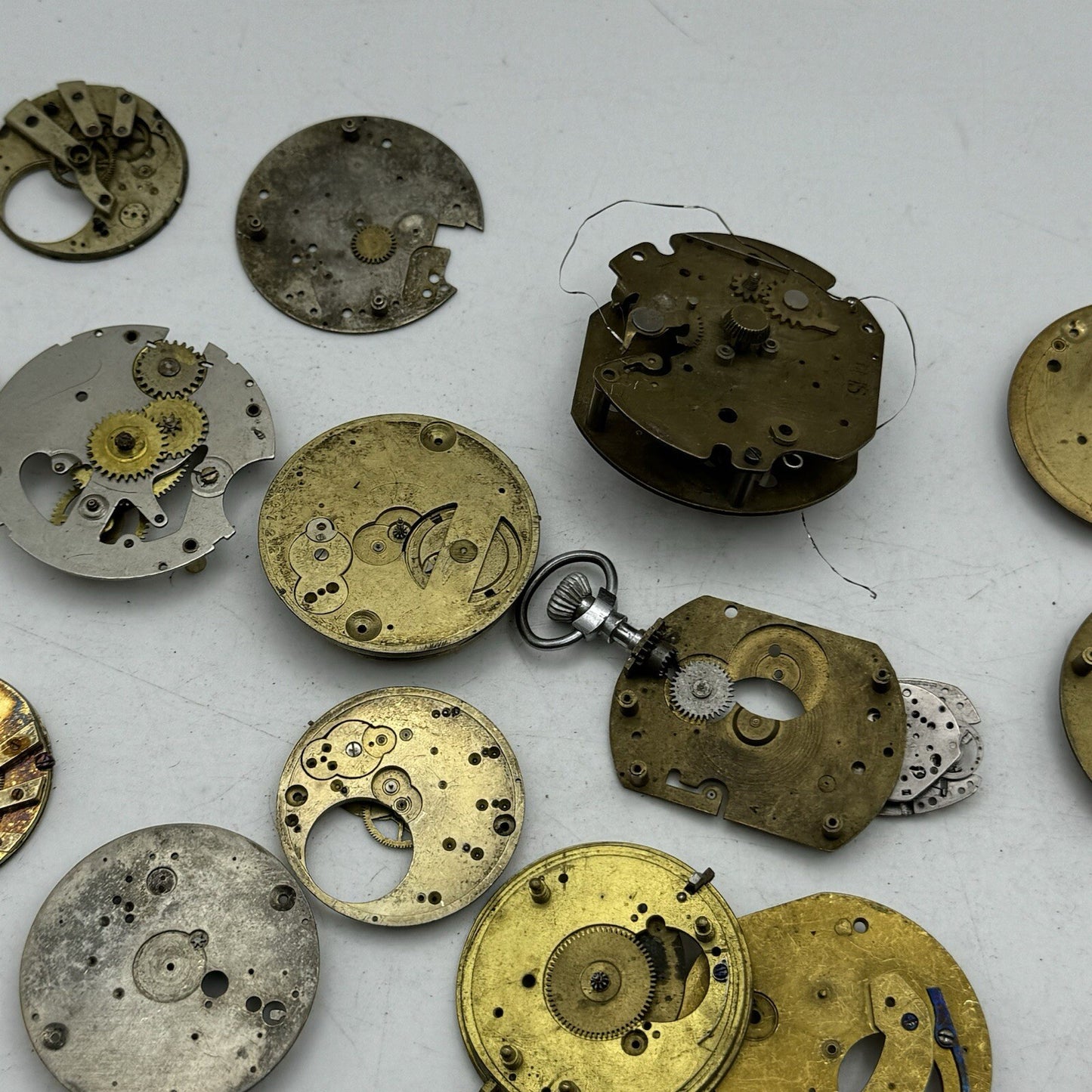 500 Grams Job Lot Of Pocket Watch Movements Parts For Spares / Repairs / Parts