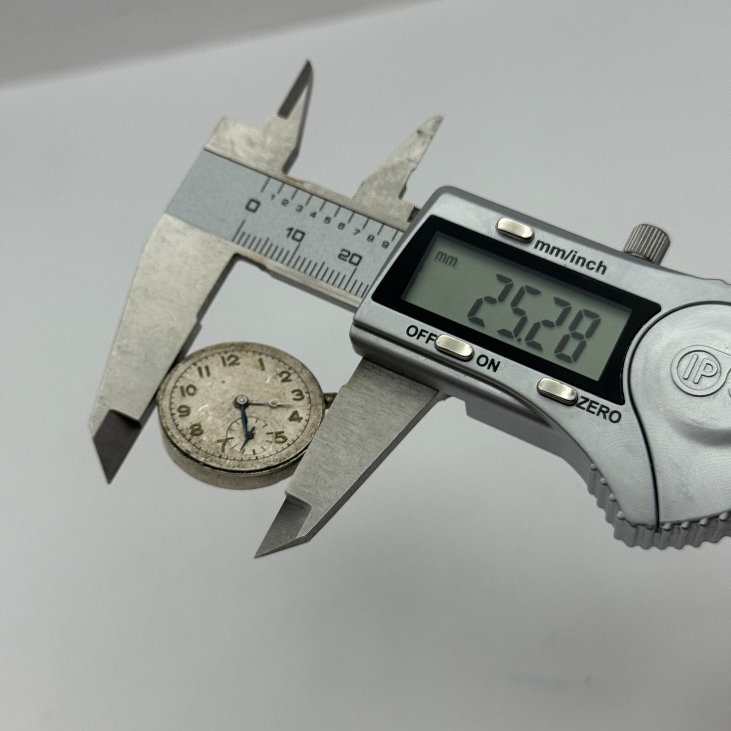 25.2mm Crusader 95340 Compensated 15 Rubies Manual Wind Swiss Watch Movement