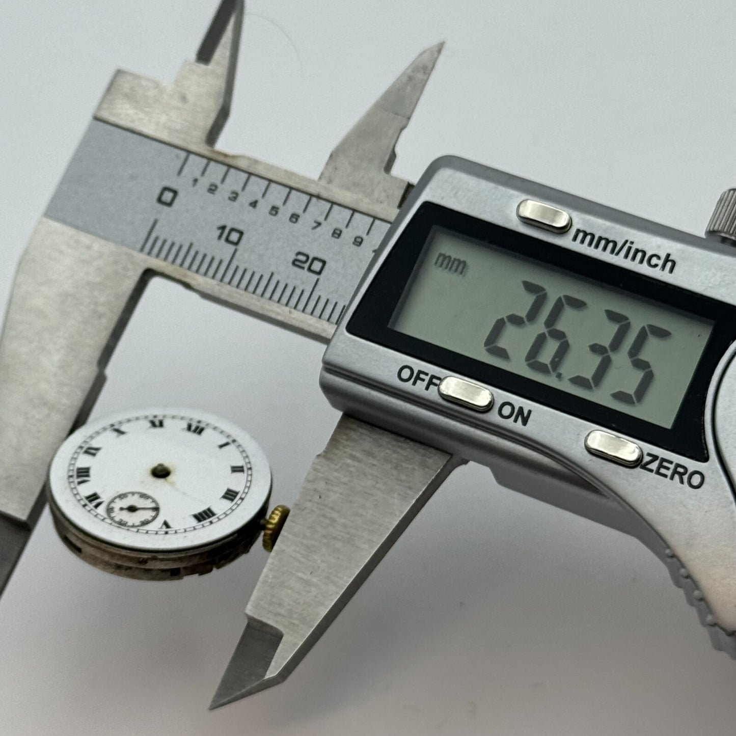 23.6mm Unidentified Balance Intact Trench Watch Movement Manual Wind Swiss PARTS