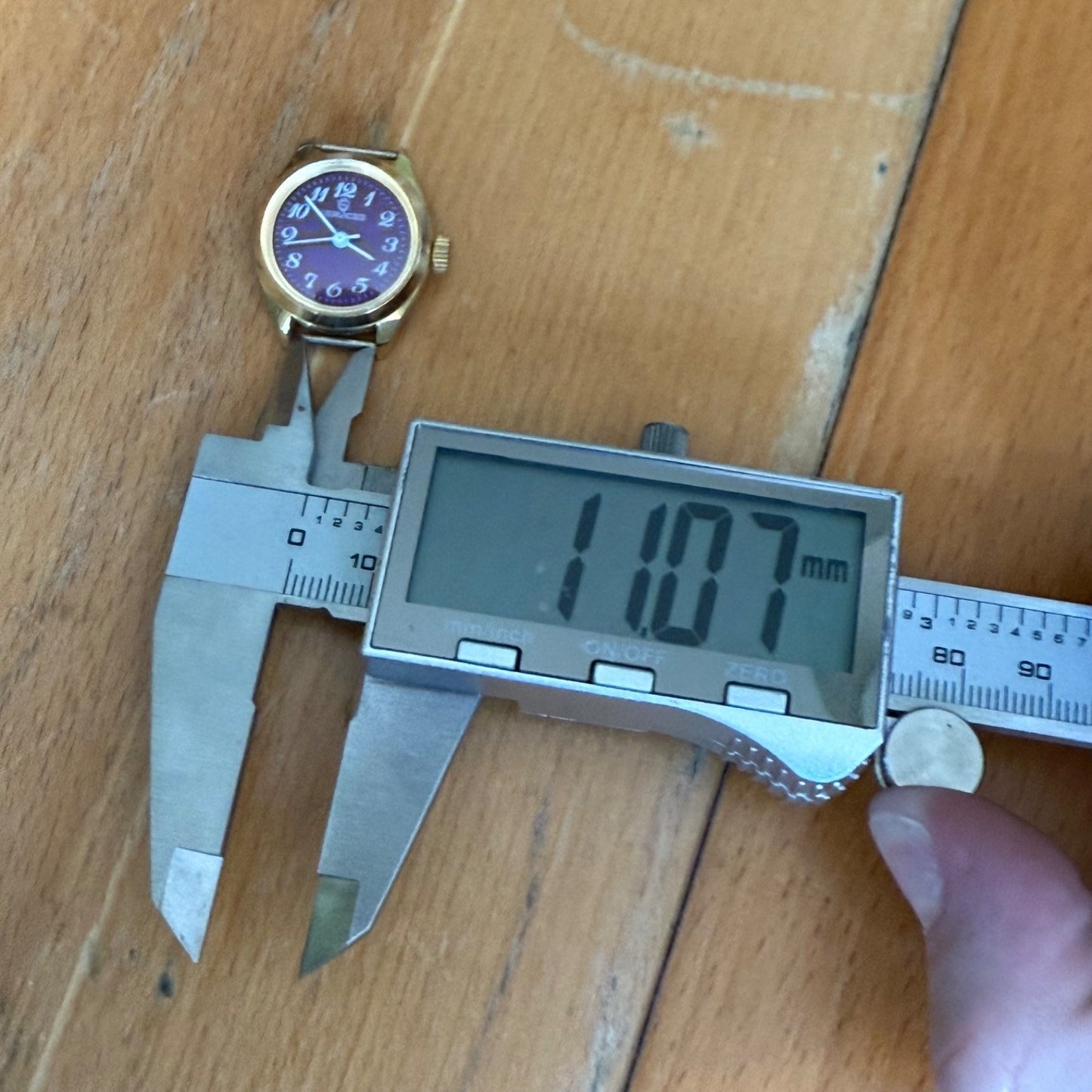 23mm Vintage Services Purple Dial Remex 65 Hong Kong Manual Watch PARTS / REPAIR