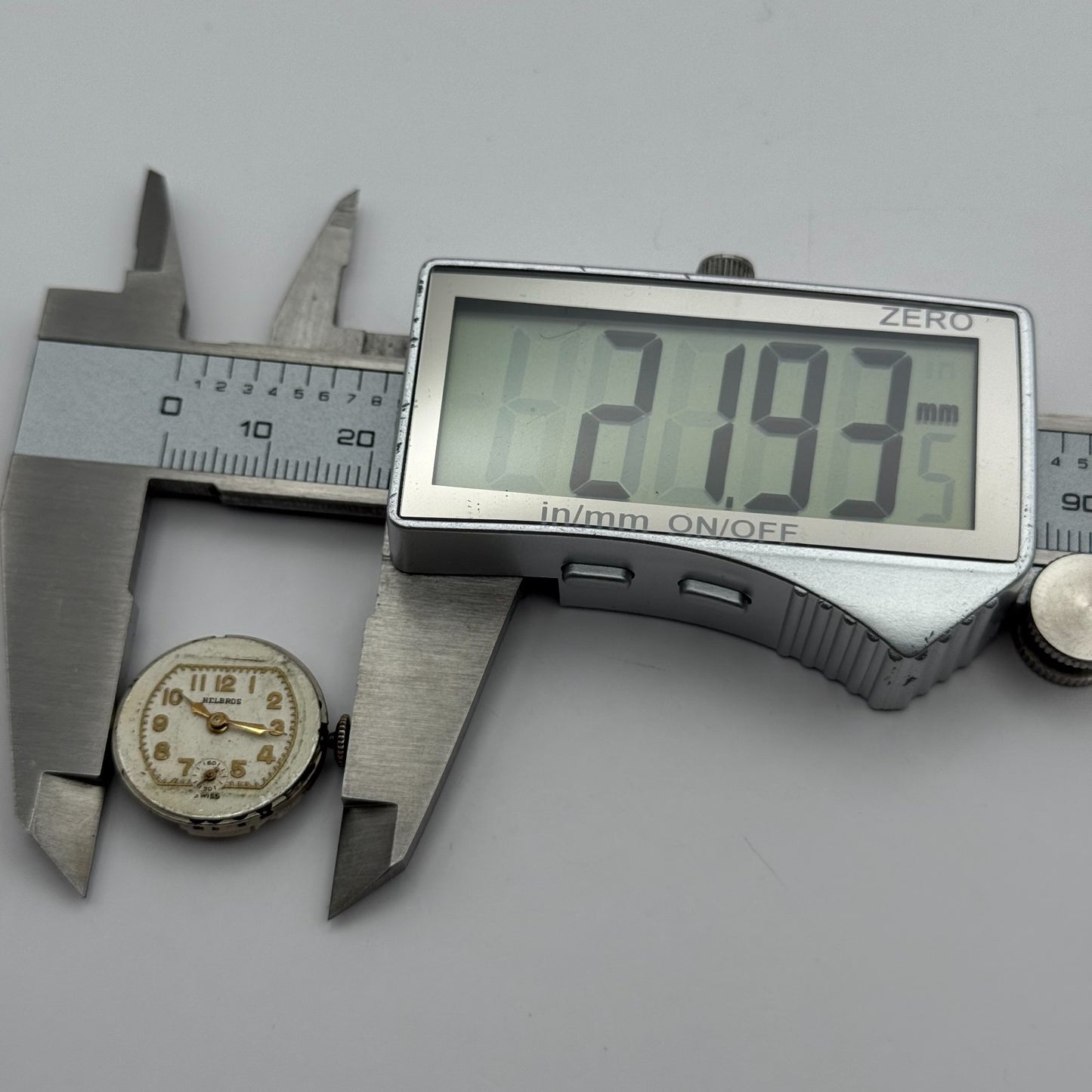 Helbros MXH 7 Jewels Watch Movement Manual Wind Vintage Parts Repair 19.5mm