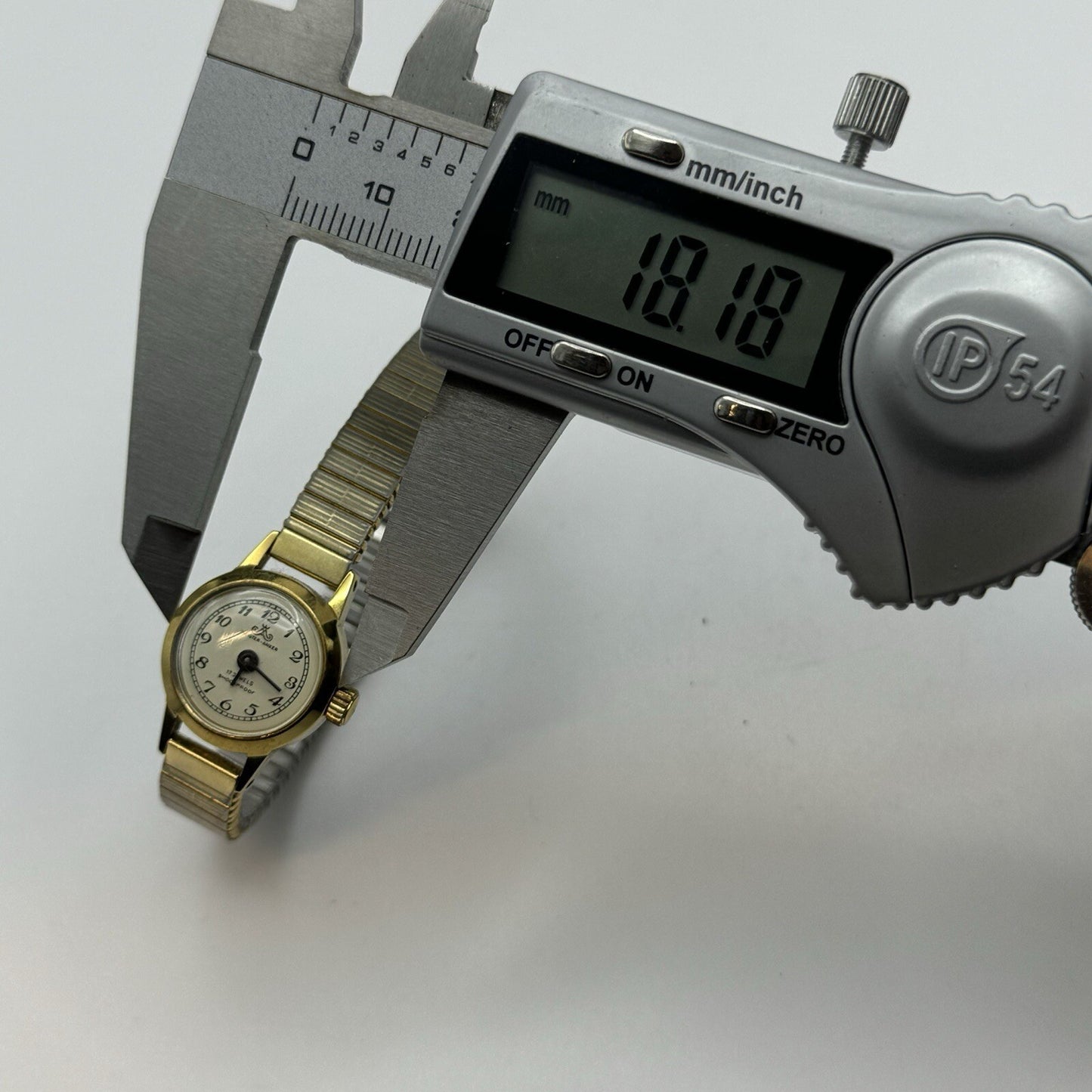 18mm WORKING Ladies Vintage Meister Anker Expandable Strap Cocktail Wristwatch