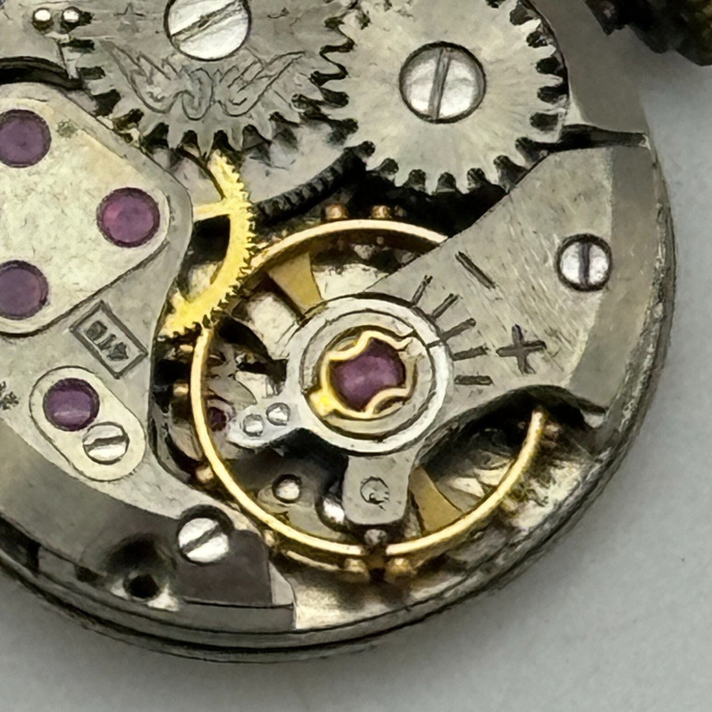 15.9mm Running ETA 2410 Rotary Maximus 415 Manual Wind Swiss Watch Movement