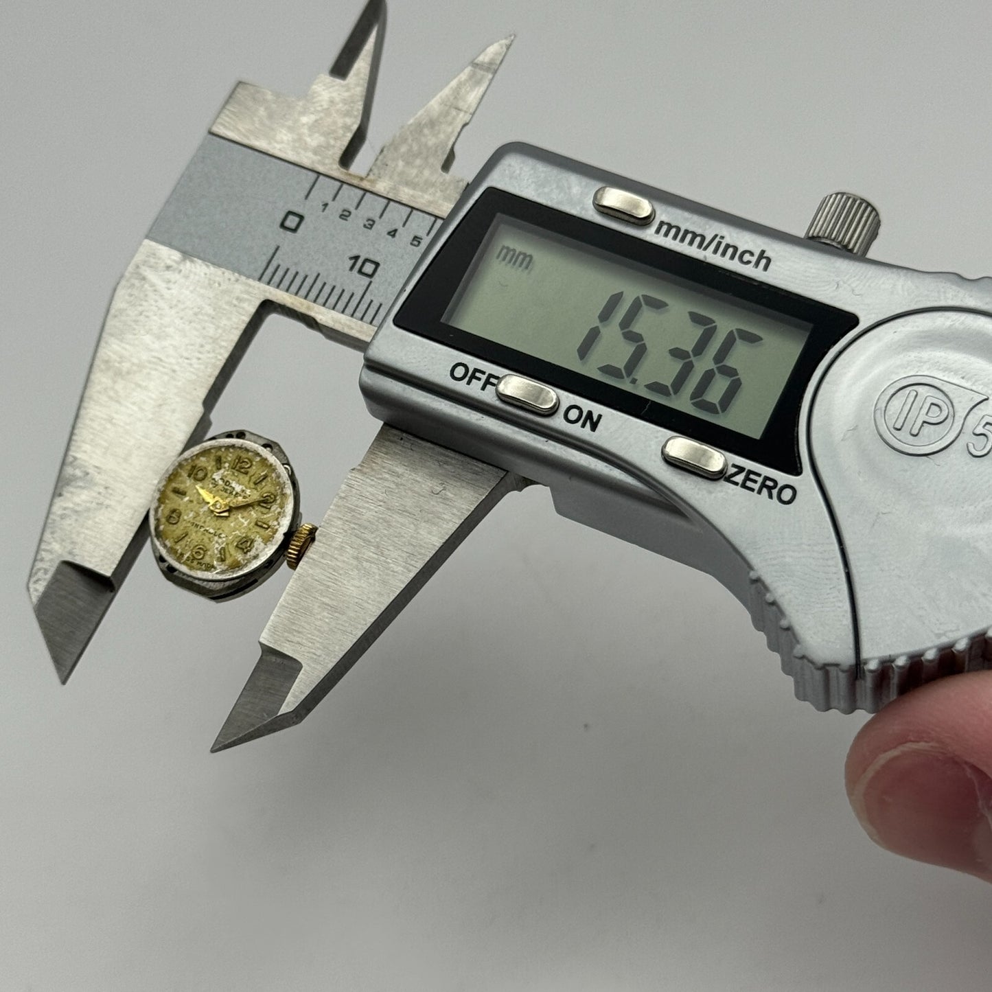 12.9mm Ladies AS 1012 A Schild Manual Wind Watch Movement Swiss Vintage PARTS