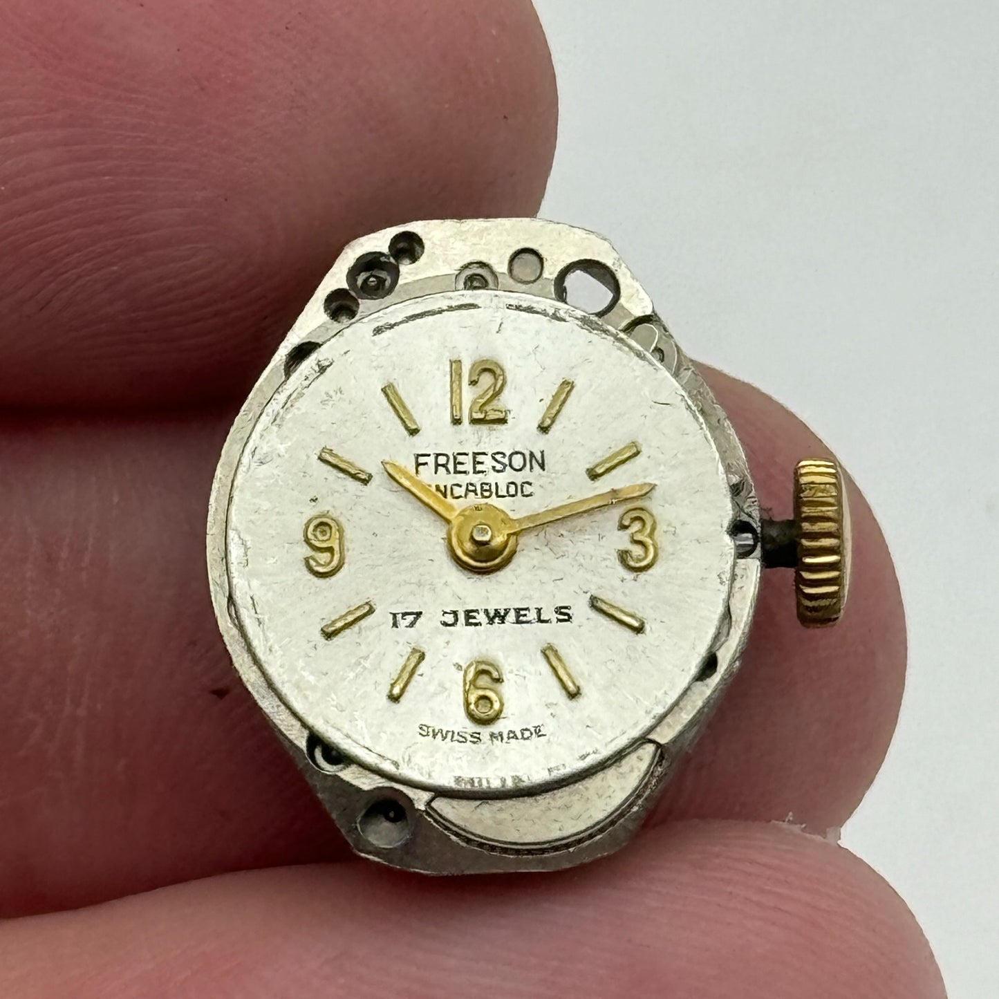 15mm Ladies FHF ST 69 Swiss 17 Jewels Manual Wind Watch Movement Vintage PARTS