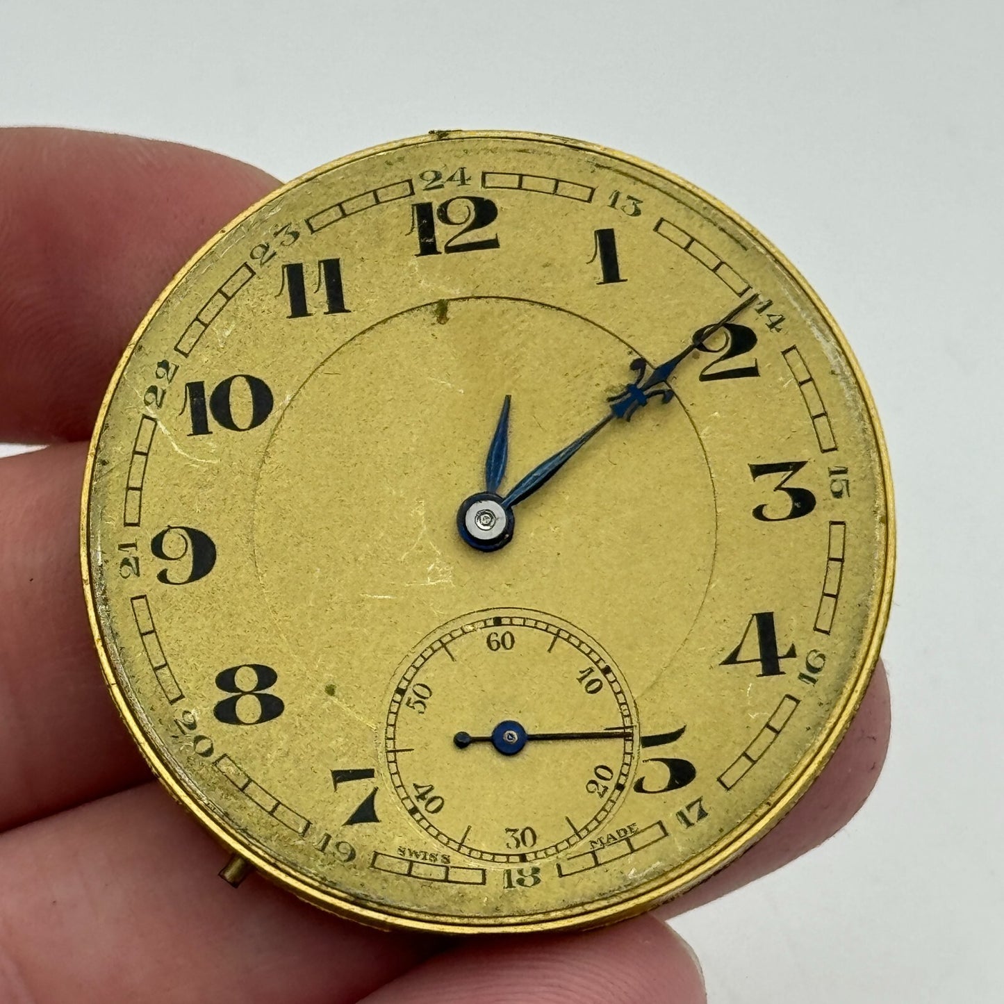 42.9mm Unidentified Open Face Sub Seconds Swiss Pocket Watch Movement PARTS