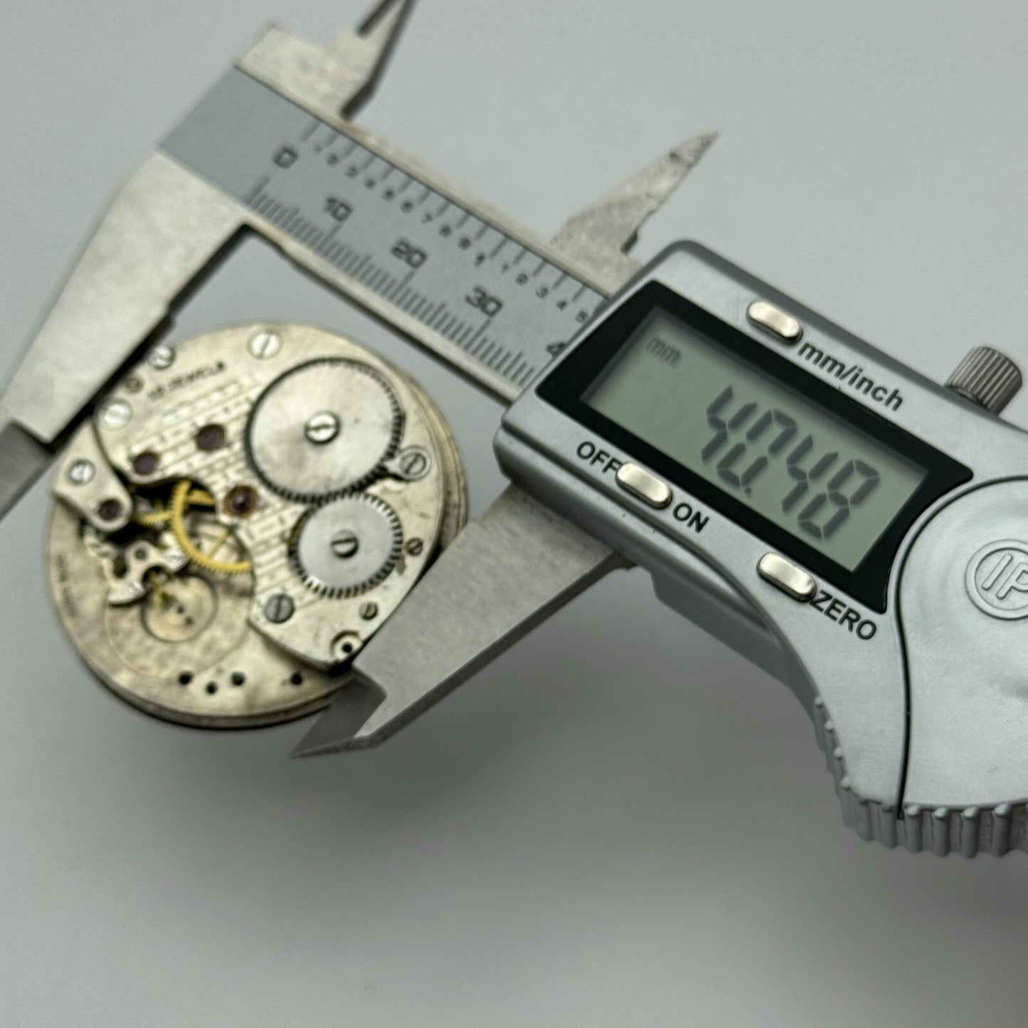 43mm Unidentified High Grade 17 Jewels Swiss Pocket Watch Movement PARTS