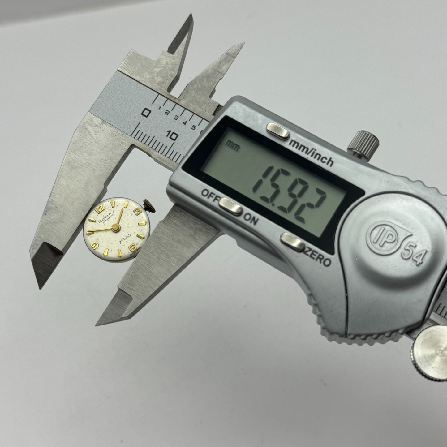 15.9mm Running ETA 2410 Rotary Maximus 415 Manual Wind Swiss Watch Movement