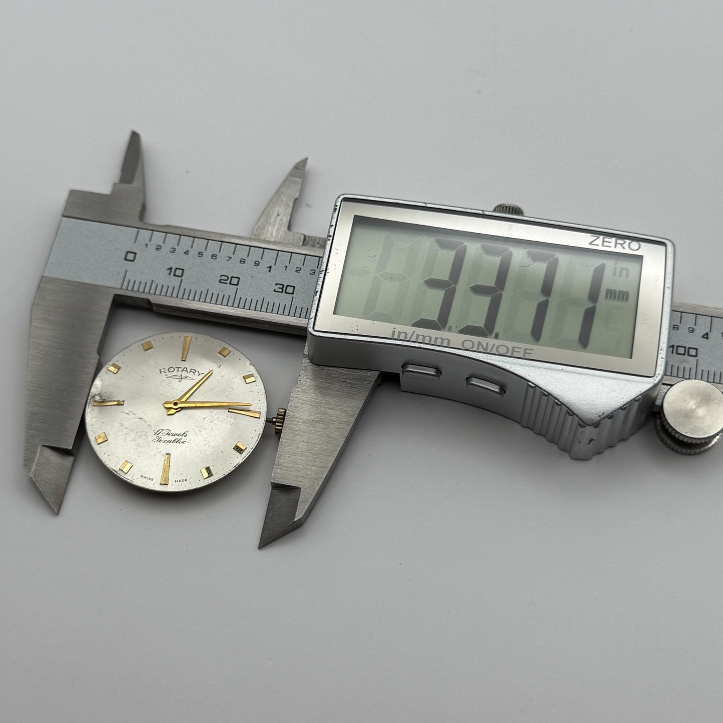 AS 1795 Watch Movement Running Rotary Manual Wind Vintage Parts Repair 30.5mm