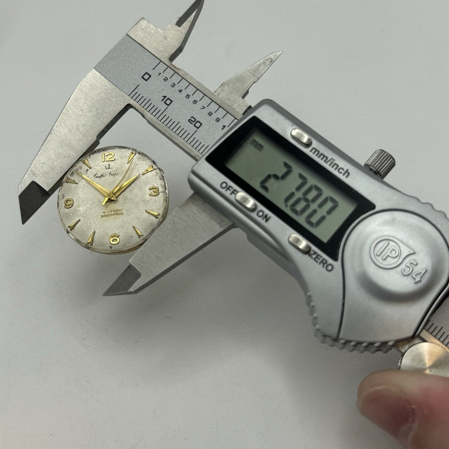 27.8mm Men’s Smiths Imperial 10104E Manual Wind Watch Movement PARTS REPAIR