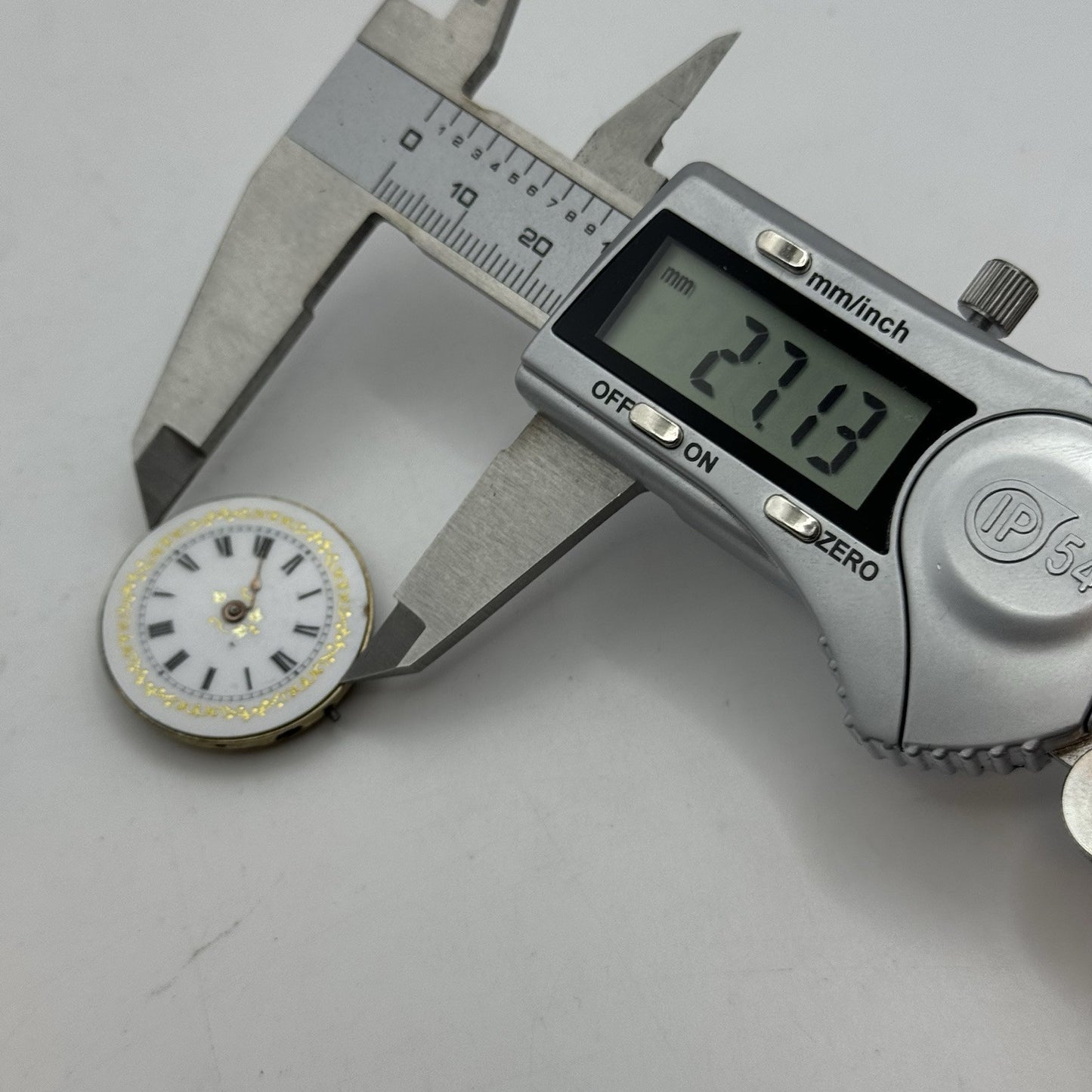 28mm Antique Beautiful Porcelain Dial Pocket Watch Movement - PARTS REPAIR SPARE