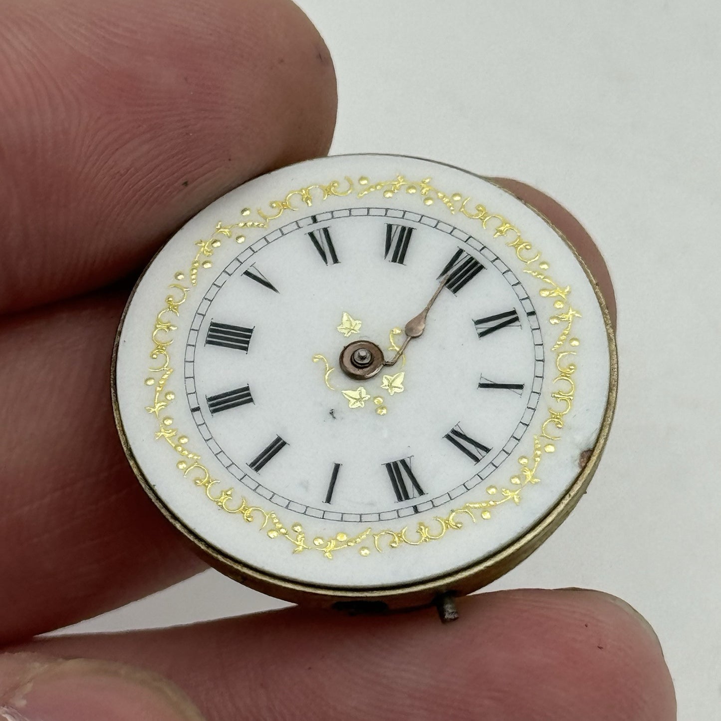 28mm Antique Beautiful Porcelain Dial Pocket Watch Movement - PARTS REPAIR SPARE