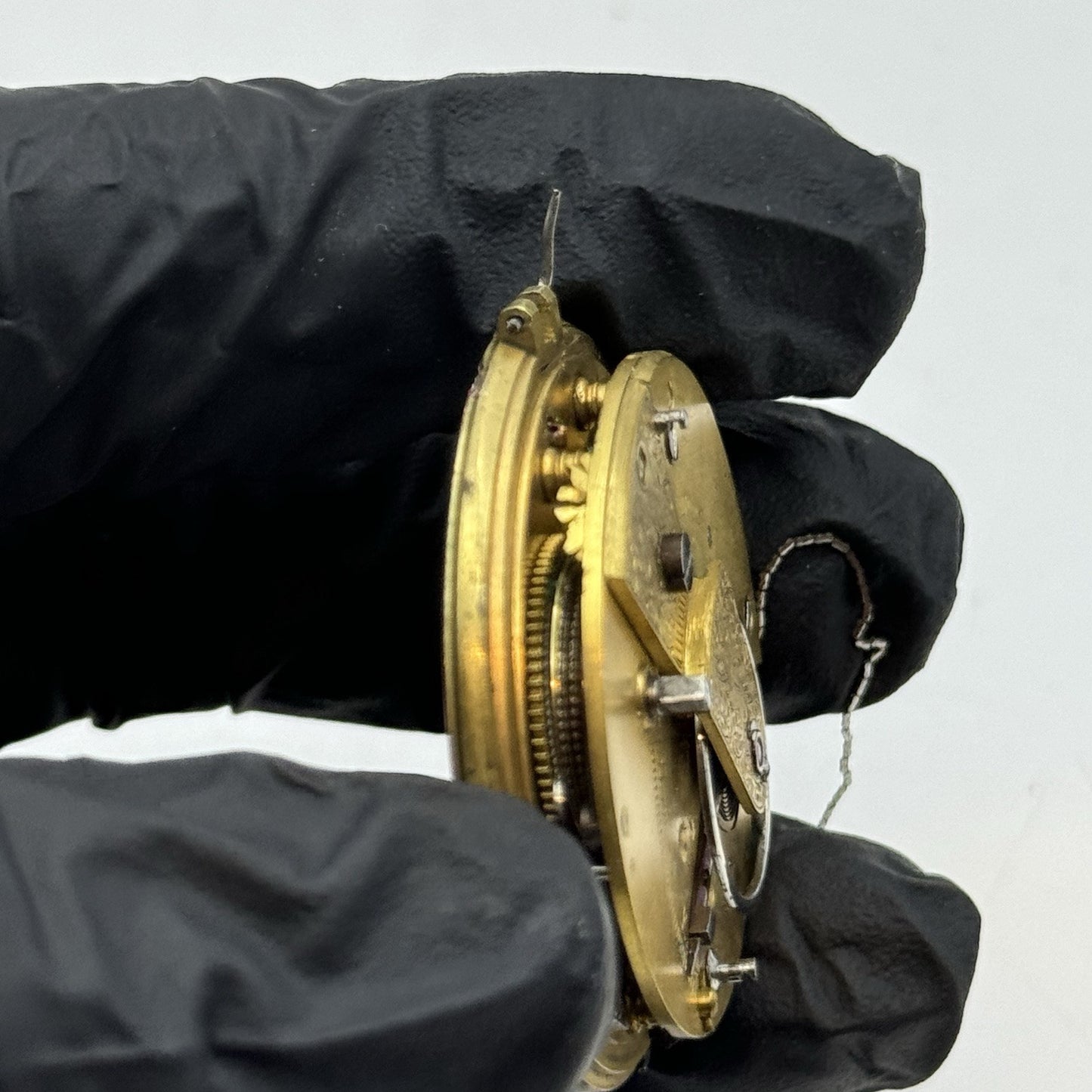 39.5mm Antique Key Wound Fusee Pocket Watch Movement - Broken Chain PARTS REPAIR
