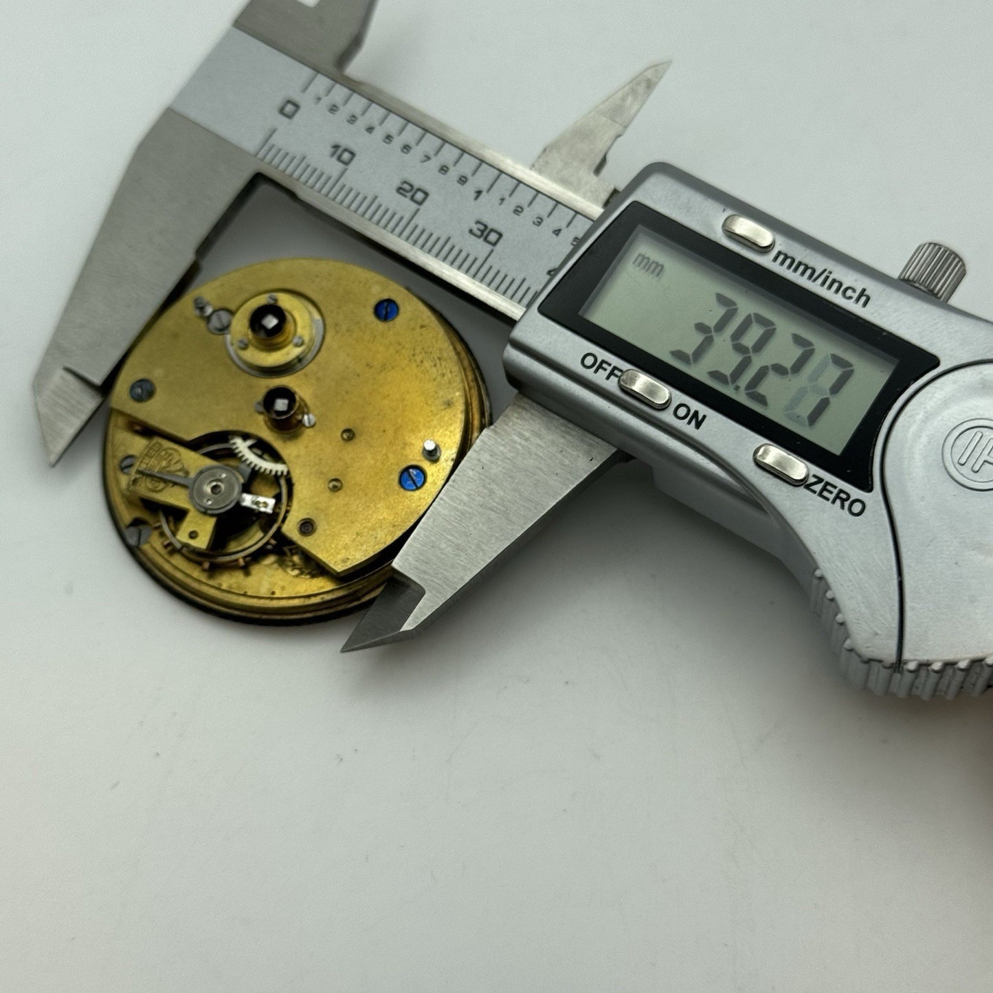 44.1mm Antique Kendal & Dent The London Lever Pocket Watch Movement PARTS REPAIR