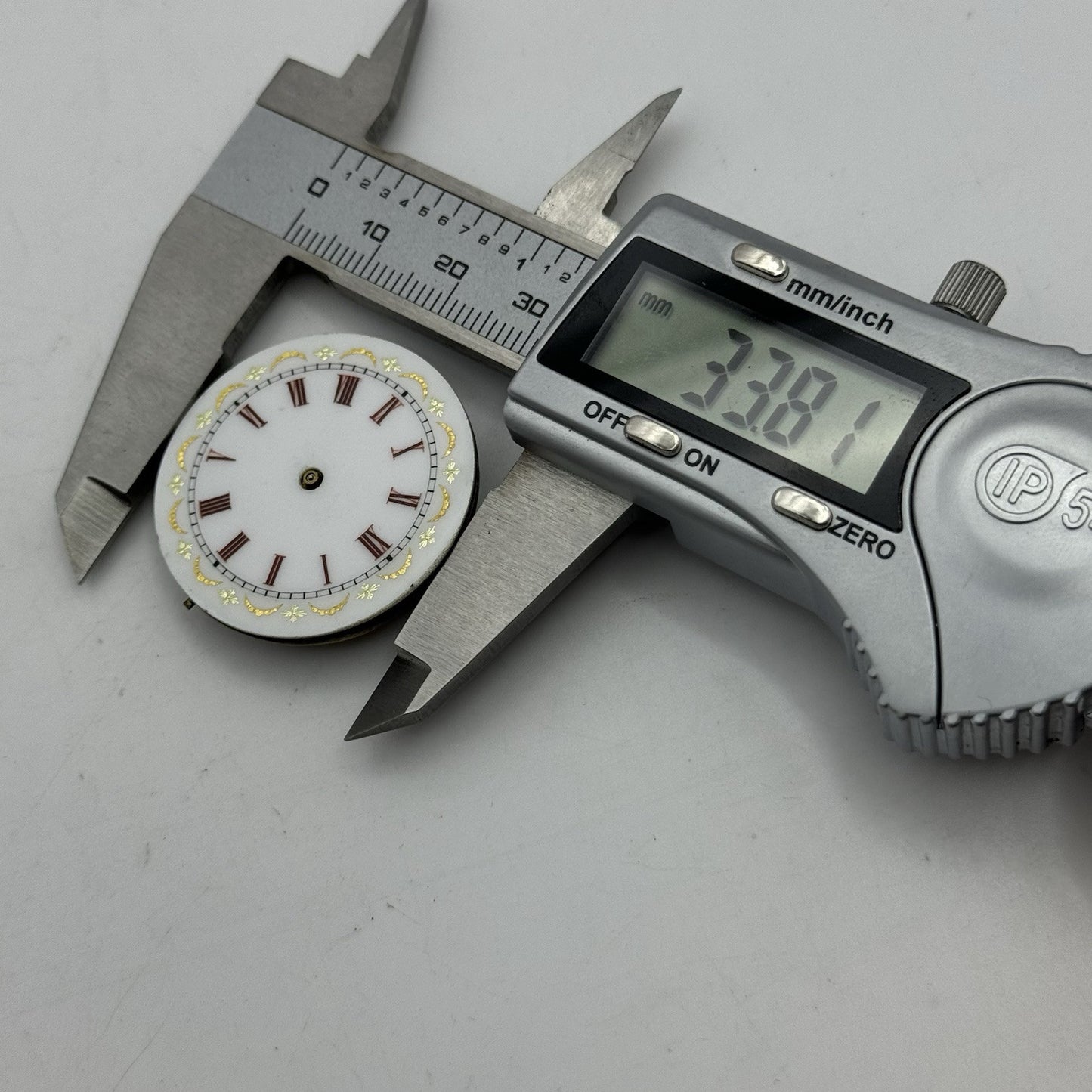 33.8mm Antique Beautiful Porcelain Dial Pocket Watch Movement - PARTS REPAIR