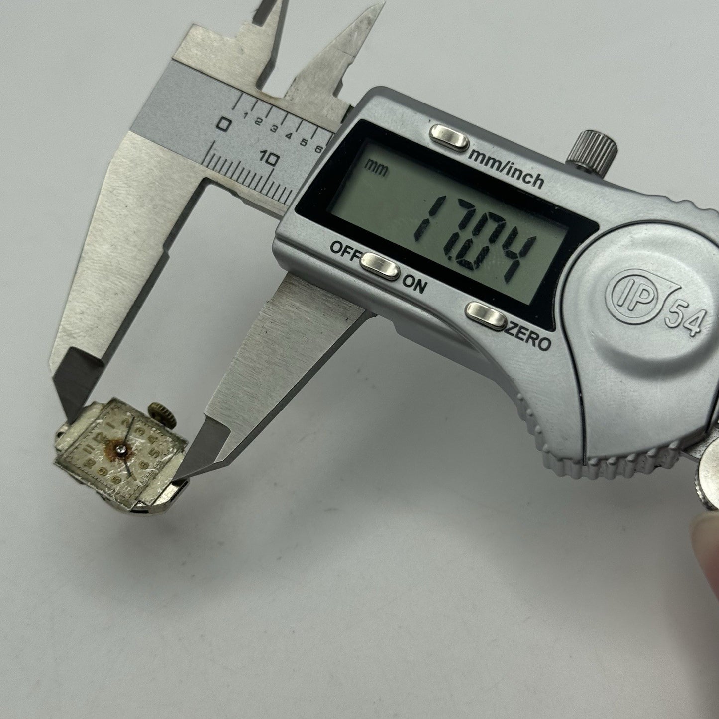 12.7mm x 19.5mm Tudor Ladies Swiss Manual Wind Watch Movement PARTS REPAIR