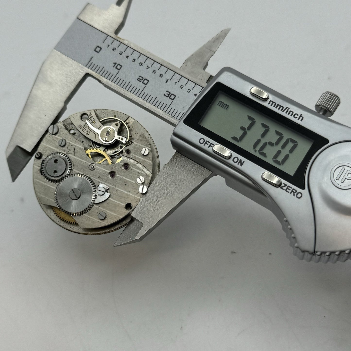 39.5mm Balance Ok Unidentified Interesting Vintage Pocket Watch Movement PARTS