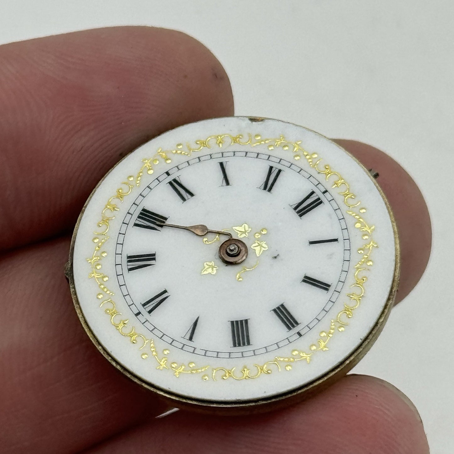 28mm Antique Beautiful Porcelain Dial Pocket Watch Movement - PARTS REPAIR SPARE