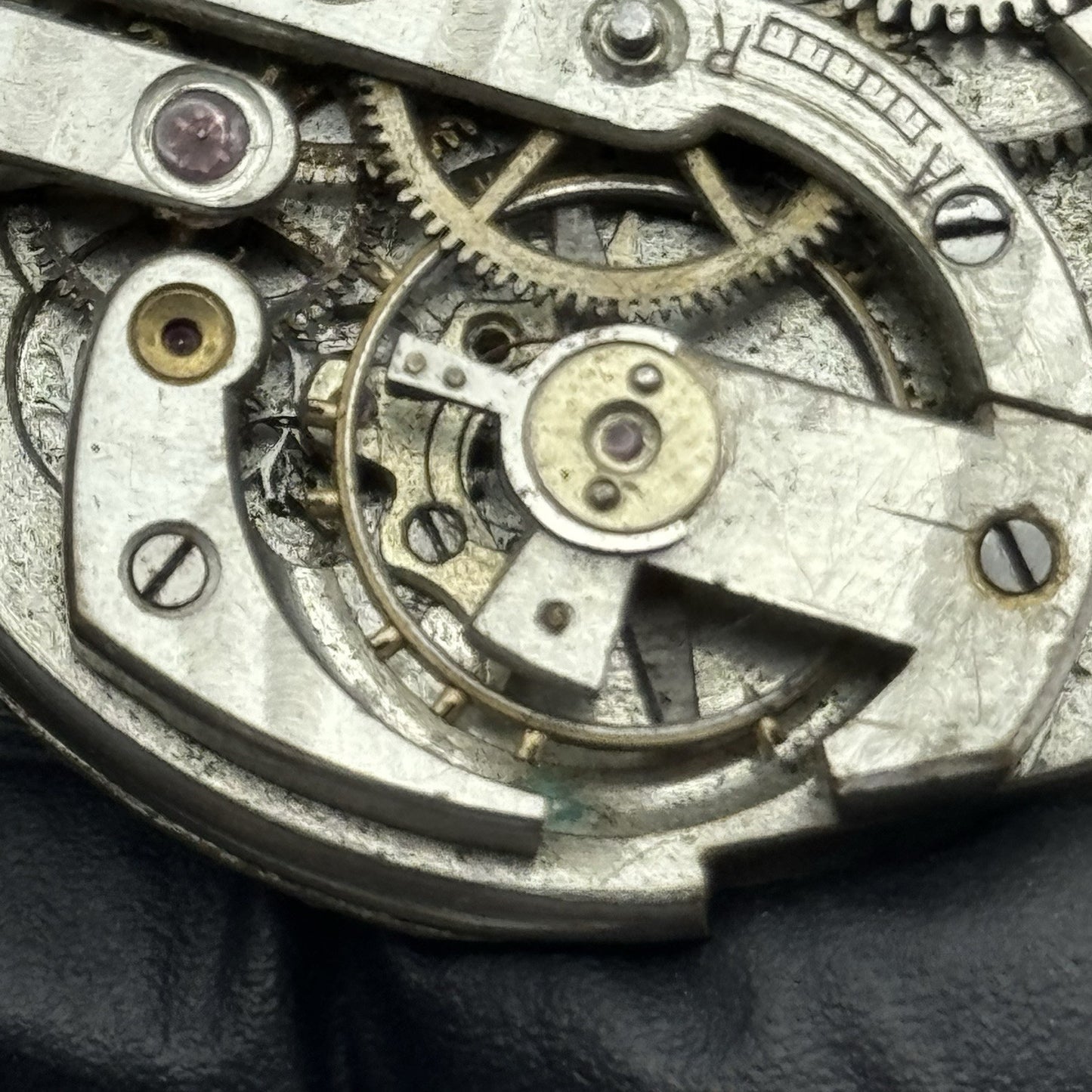45.2mm Interesting Unidentified Vintage Pocket Watch Movement - PARTS REPAIR