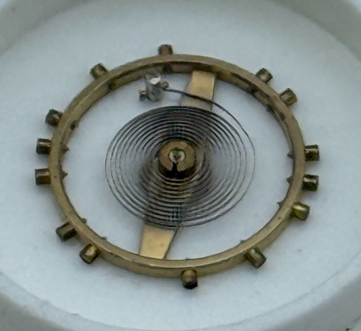FHF 28 Balance Wheel Complete And Spring  10½’’’ 197 M Watch Movement Parts NOS