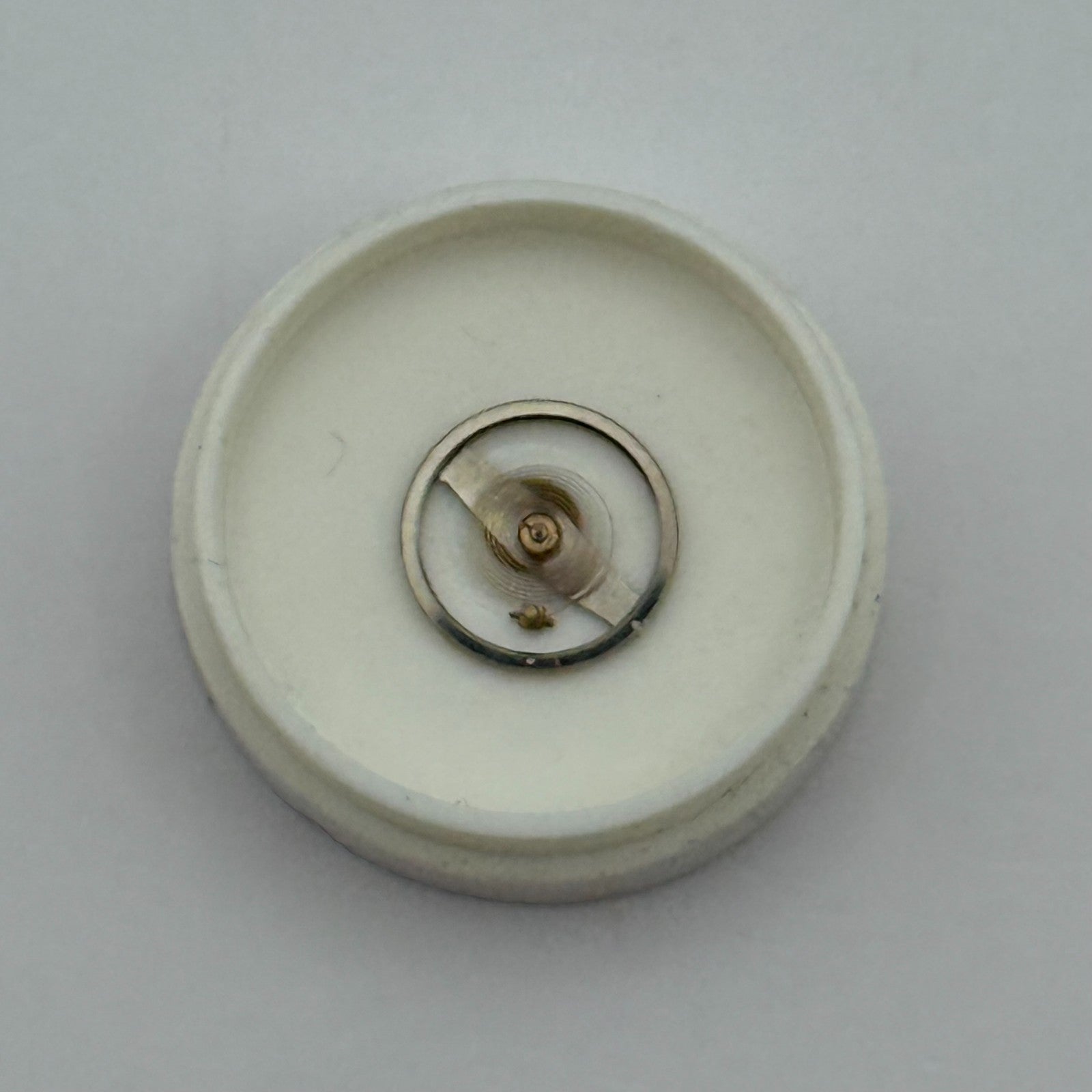 Brac 2051 Balance Wheel Complete And Spring  5¼’’’ 69 M Watch Movement Parts NOS