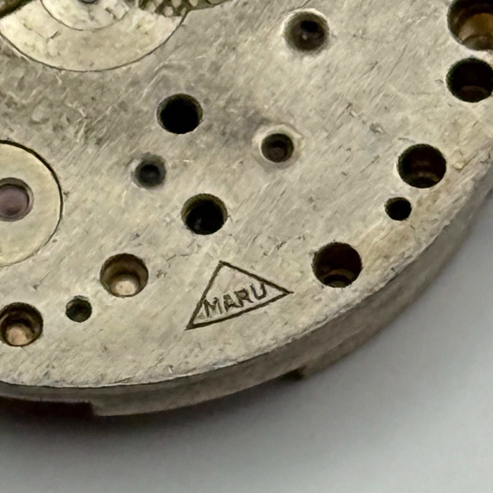 Maru 15 Jewels Watch Movement Manual Wind Vintage Incomplete Parts Repair 23.6mm