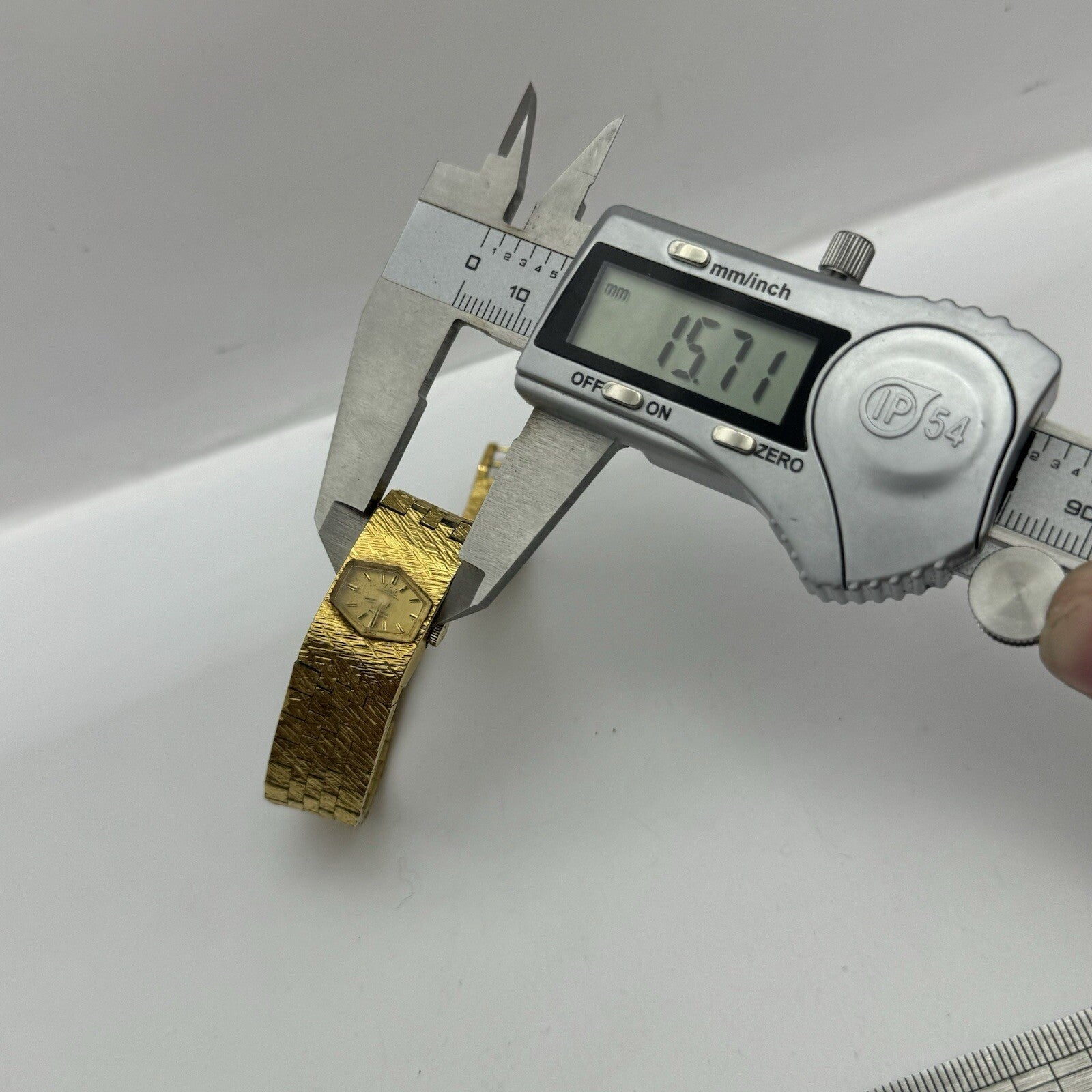 15mm Ladies Manual Wind Limit Gold Plated Swiss Watch NON WORKING